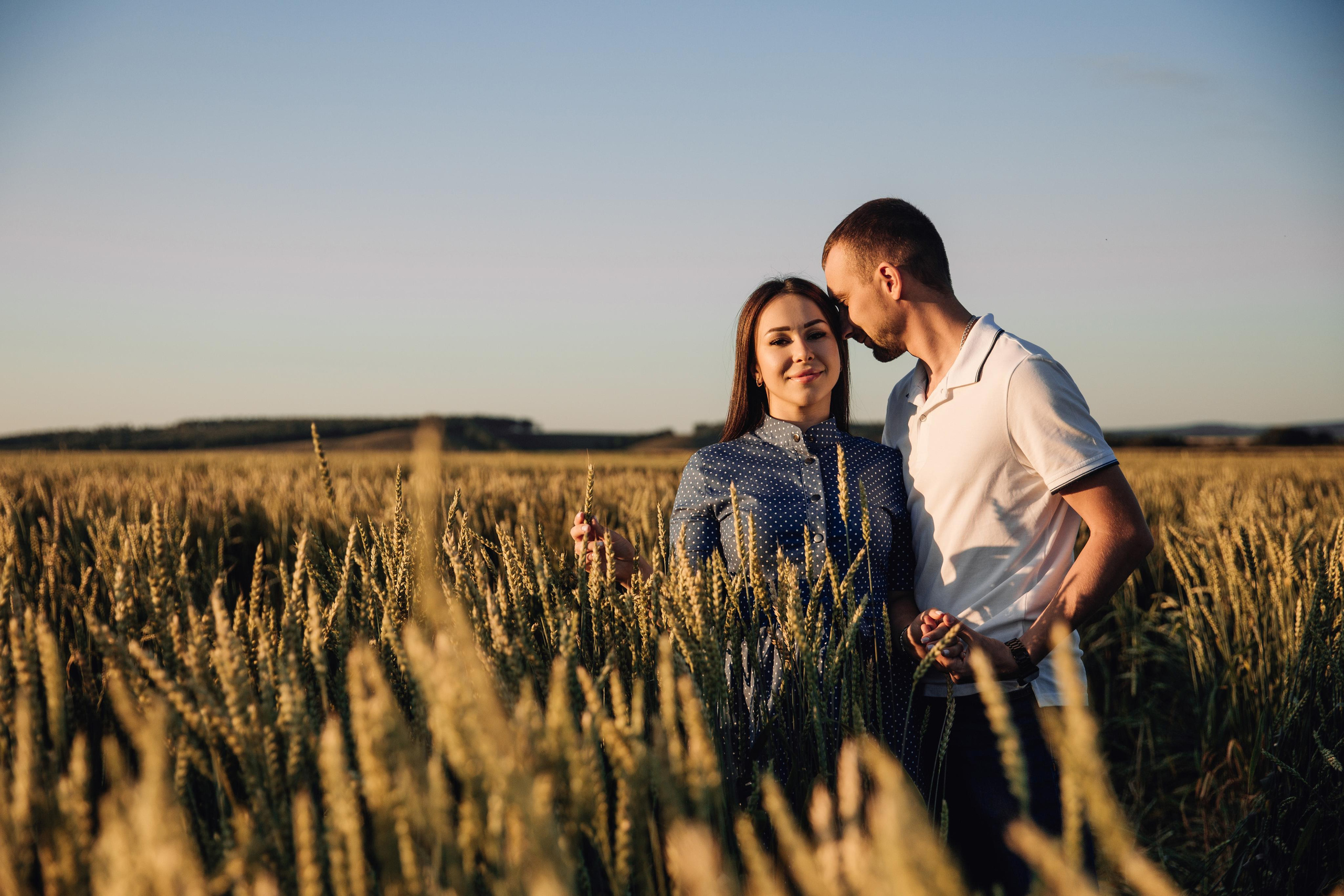 В поле. Марина Соколова. Контентный и семейный фотограф г. Красноярск