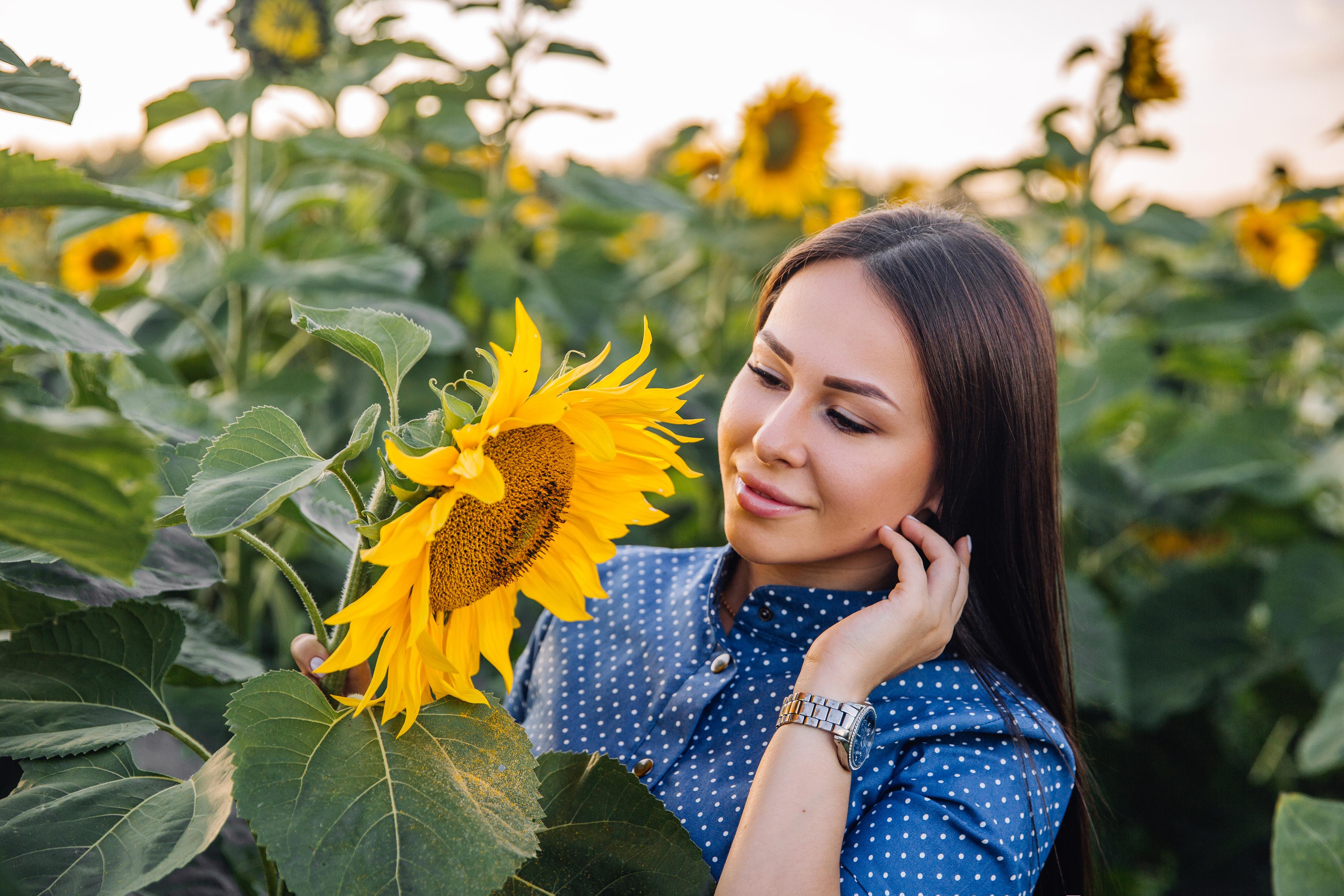 В поле. Марина Соколова. Контентный и семейный фотограф г. Красноярск