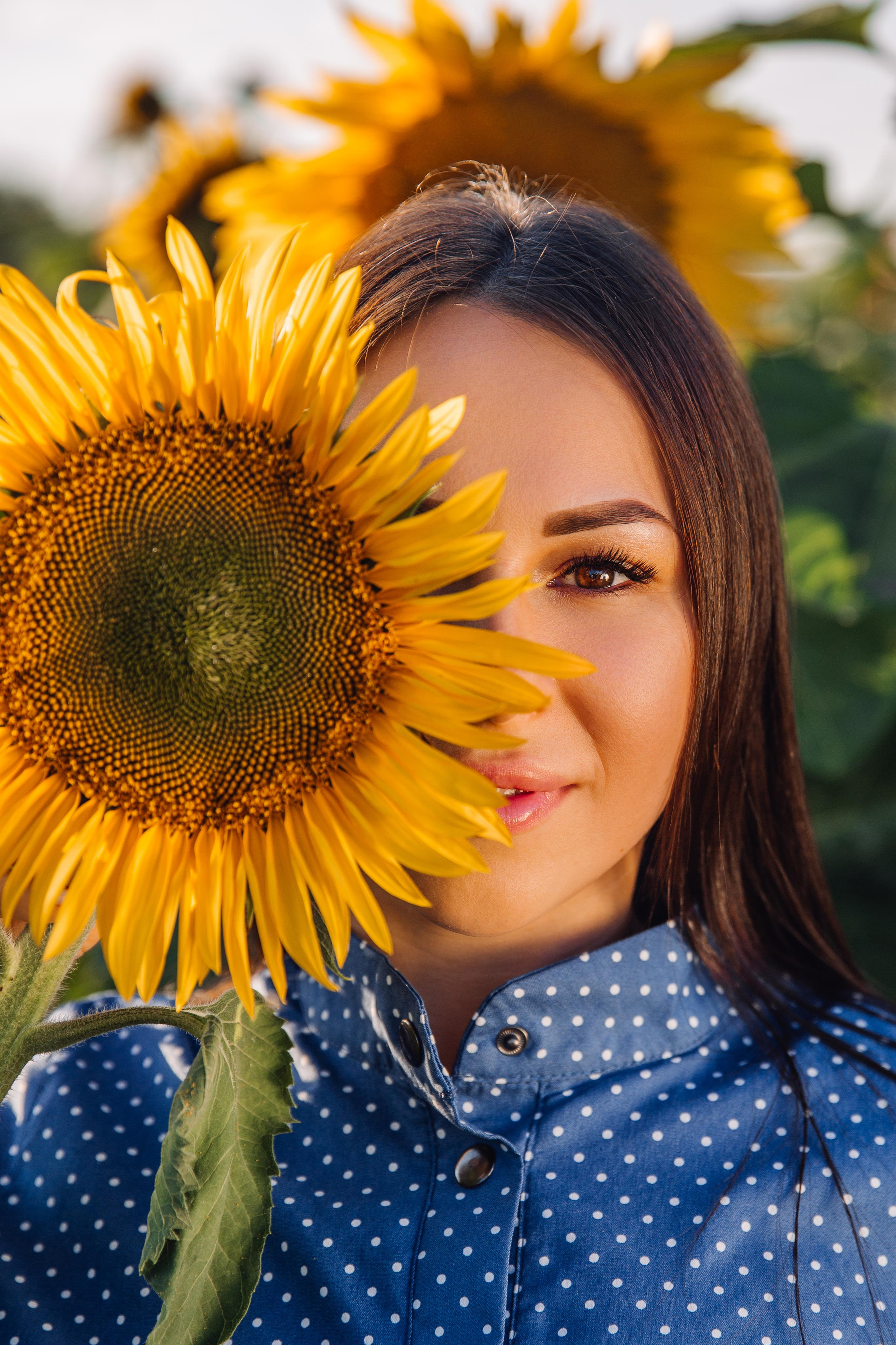 В поле. Марина Соколова. Контентный и семейный фотограф г. Красноярск