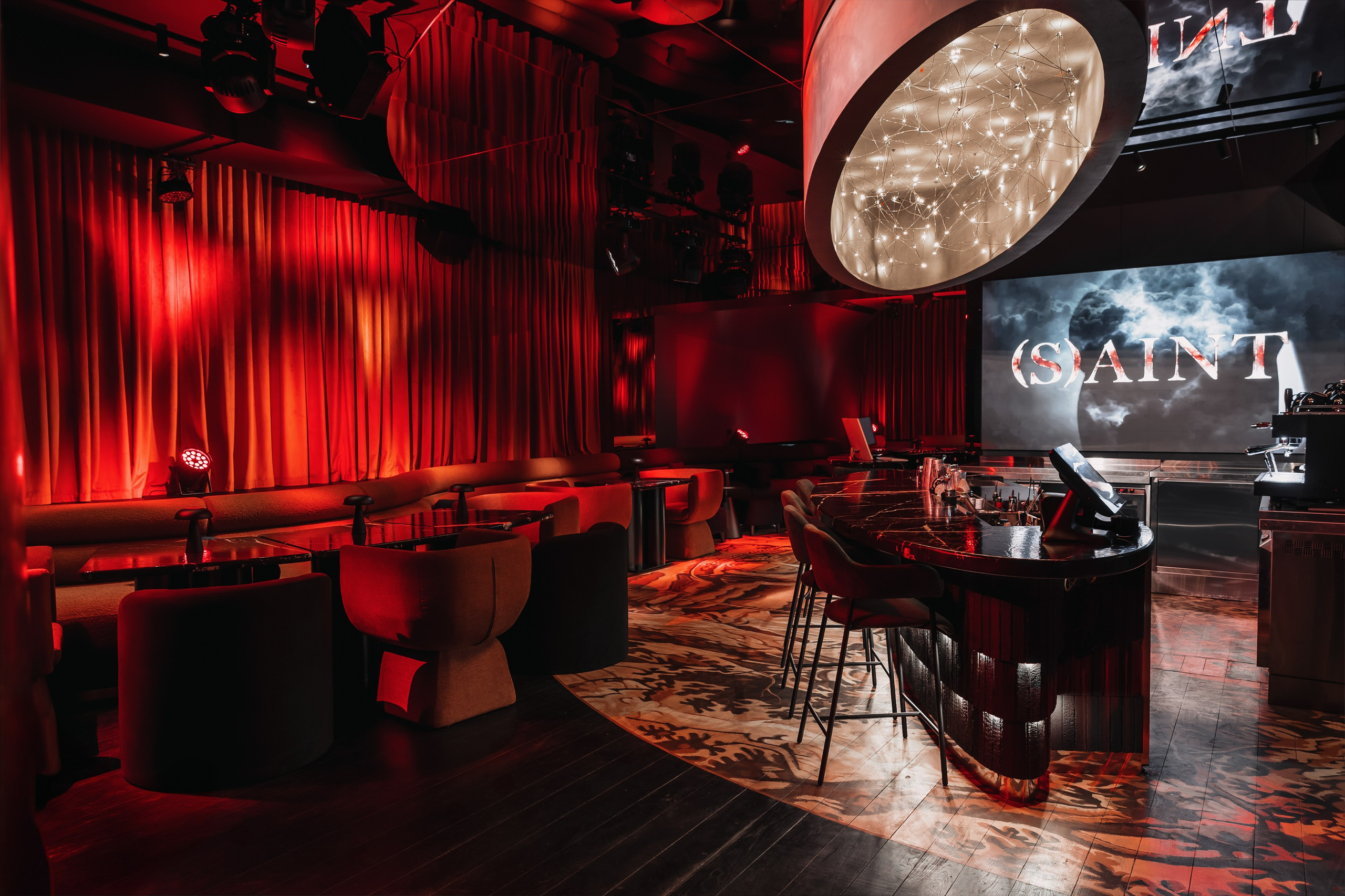 (S)AINT. Репортажный фотограф в Санкт-Петербурге Жолудев Владислав