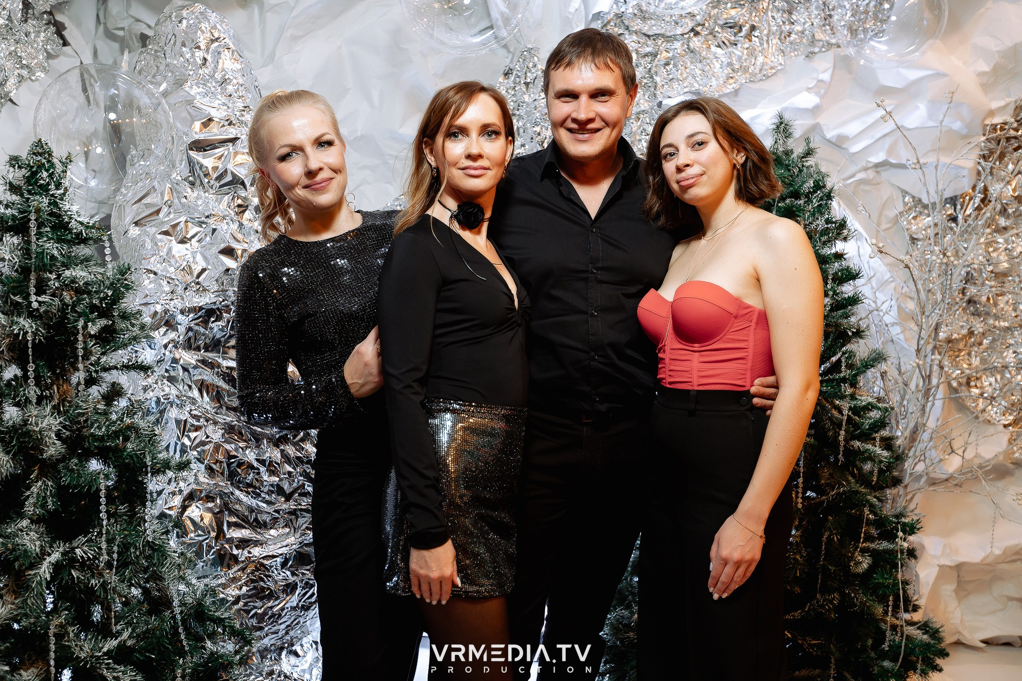 Новогодний вечер в ресторане «Лазурный Берег»