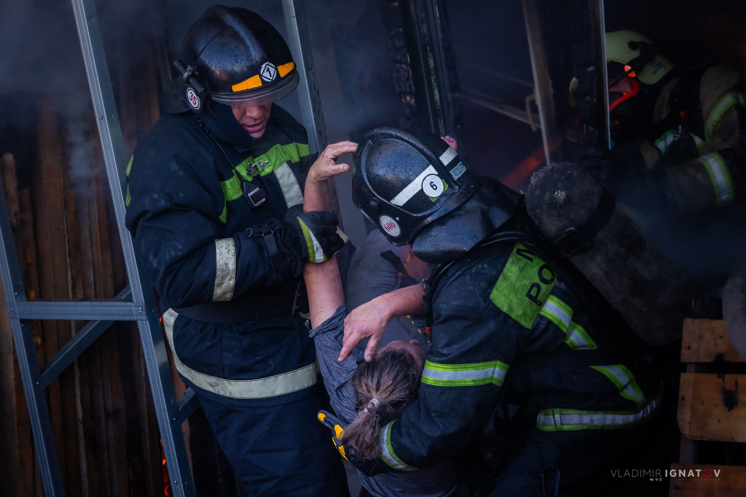 Пожарный репортёр Барнаул. Репортажный фотограф в Барнауле Владимир Игнатов