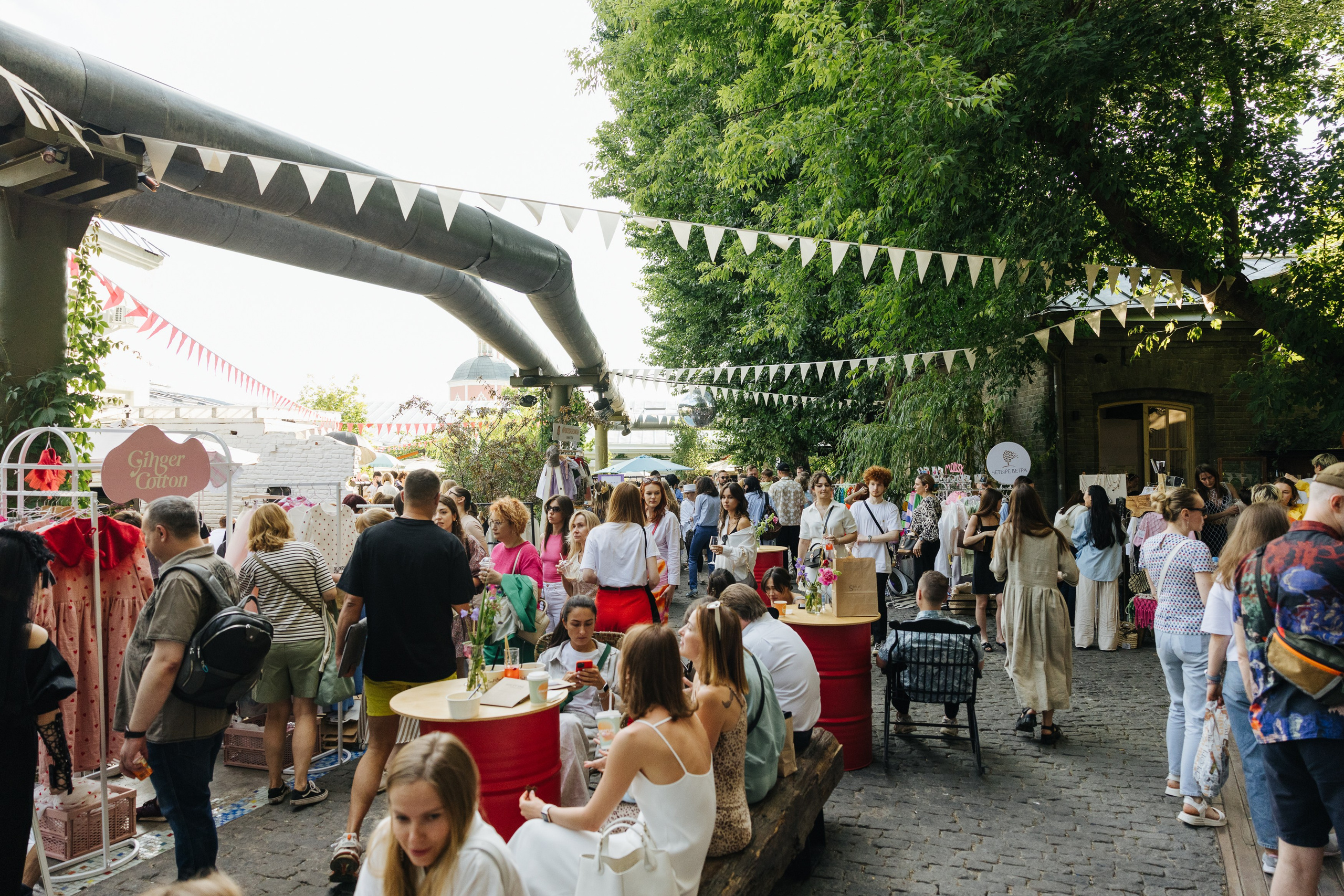 17–18 июня 2023 в пространстве YAUZA / День 2. Фотоотчеты «Ламбада-маркета»