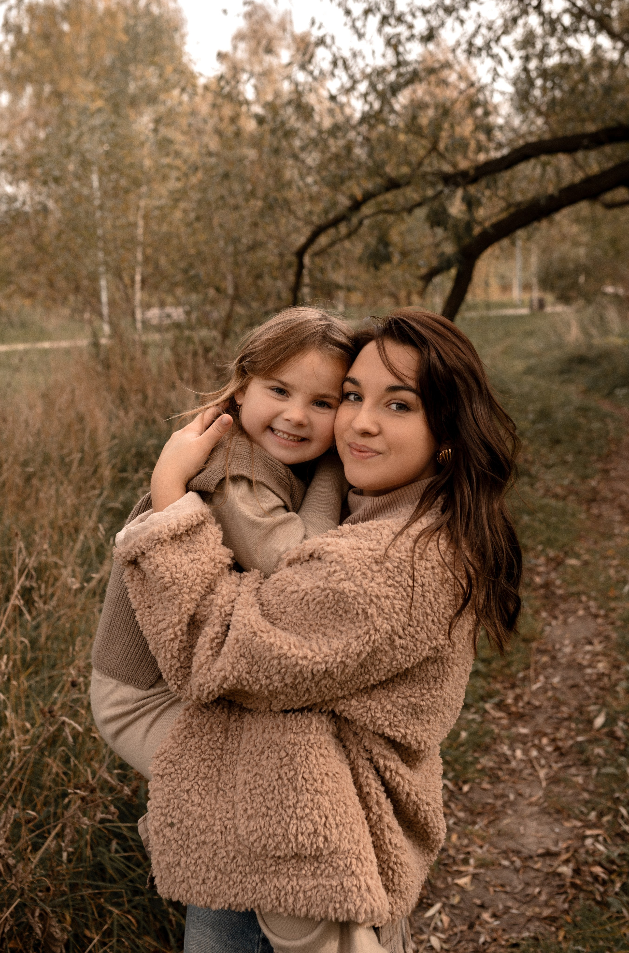 Настя и Васса. Свадебный и семейный фотограф в Серпухове Александра Дерюшева