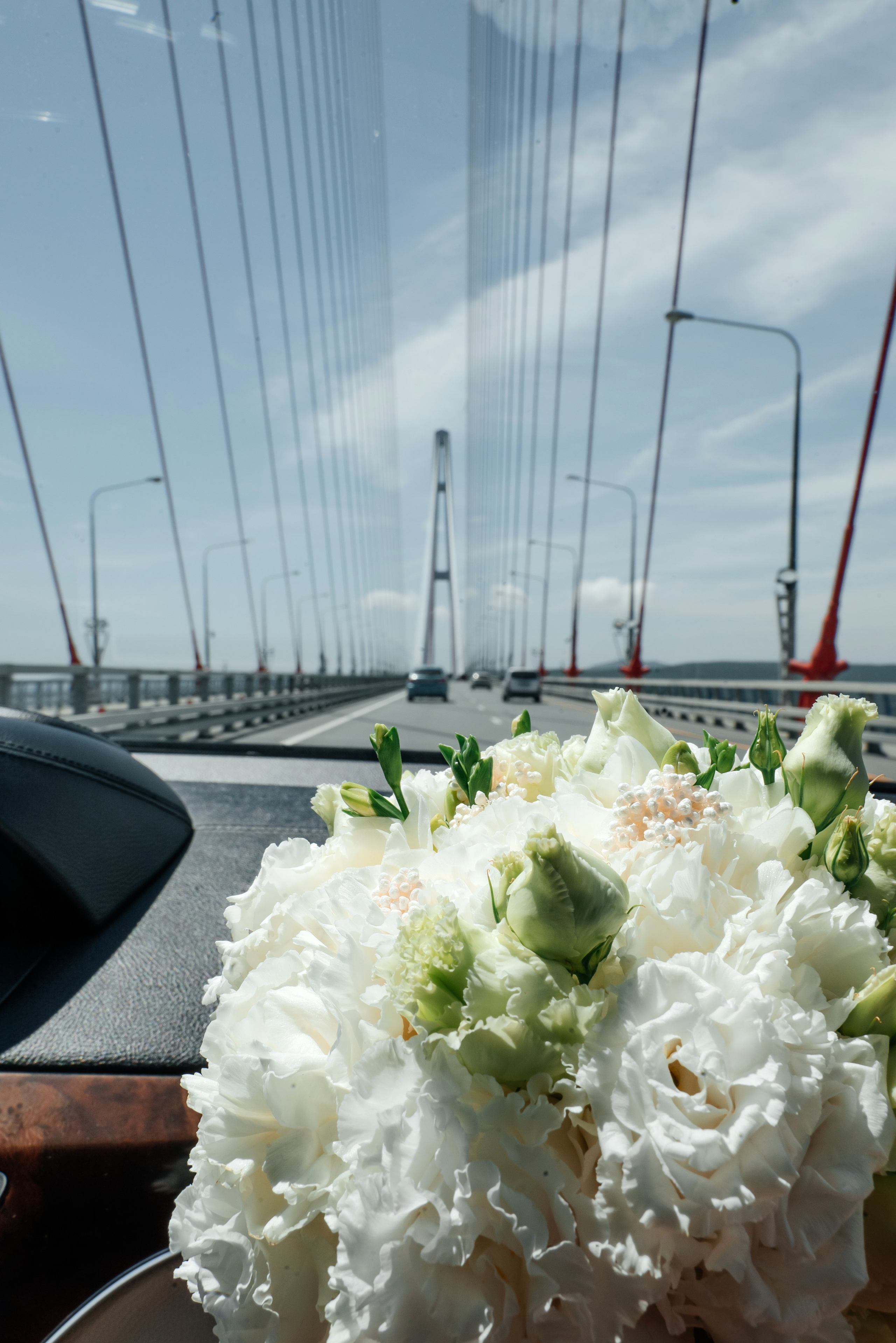 Полный летний свадебный день, прогулка на природе и в городе. Свадебный фотограф Елена Рякина