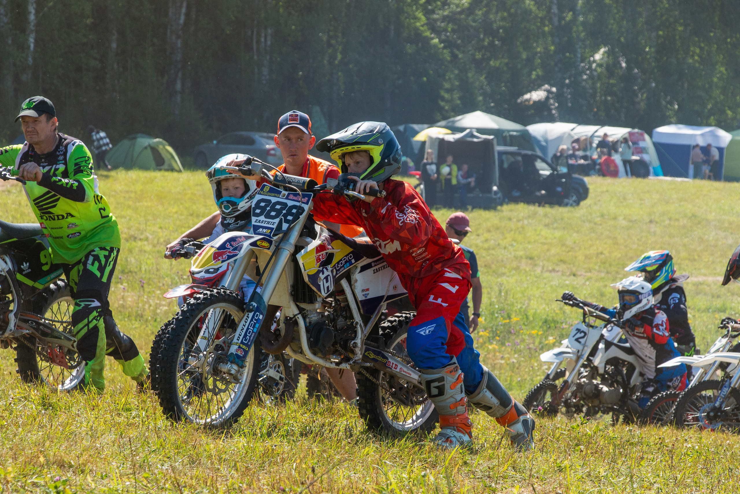 Конь-огонь 2025. Олег Романов. Мастер фото по спорту