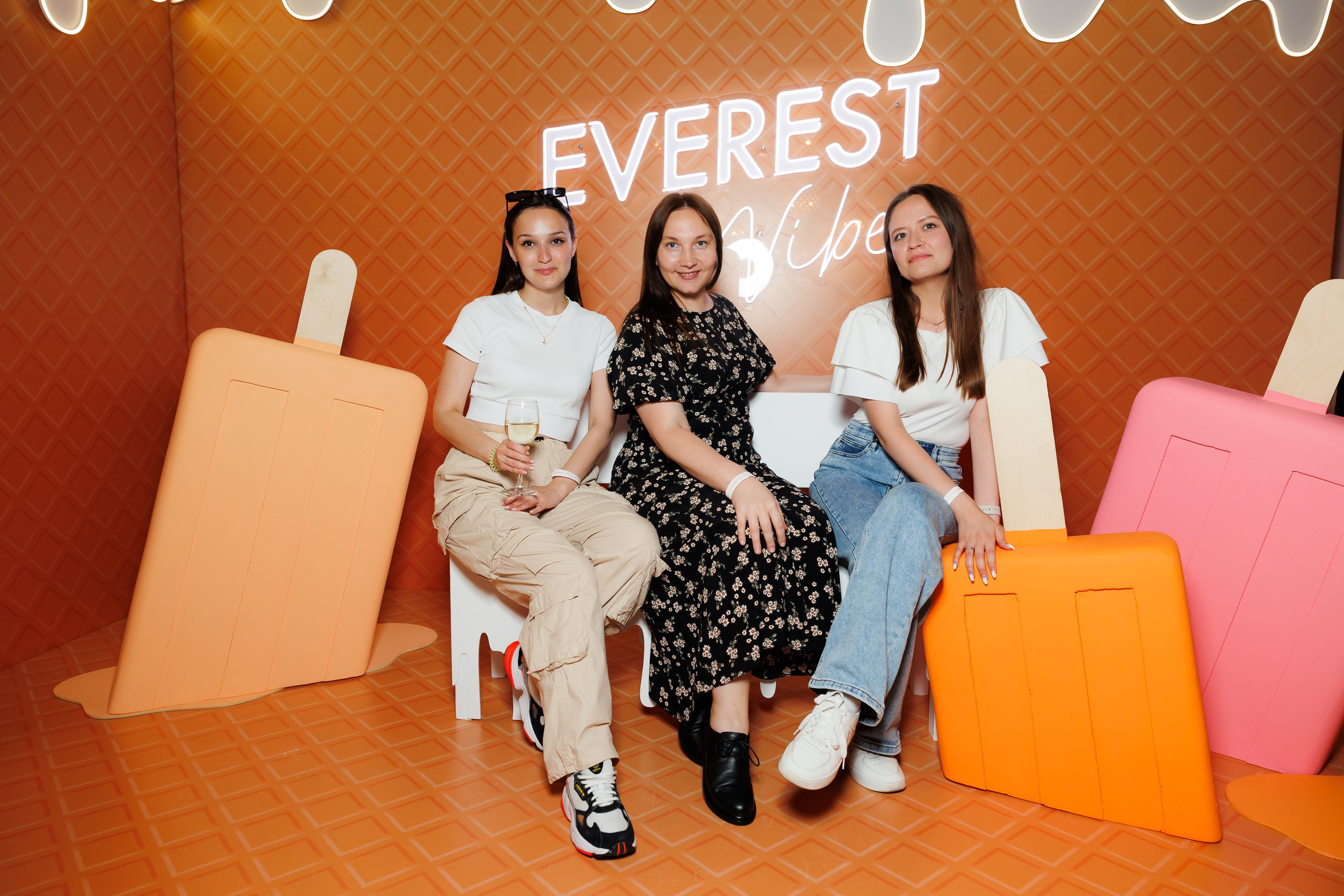 EVEREST VIBE good vibes only 16.08.2023. EVEREST PHOTO REPORT