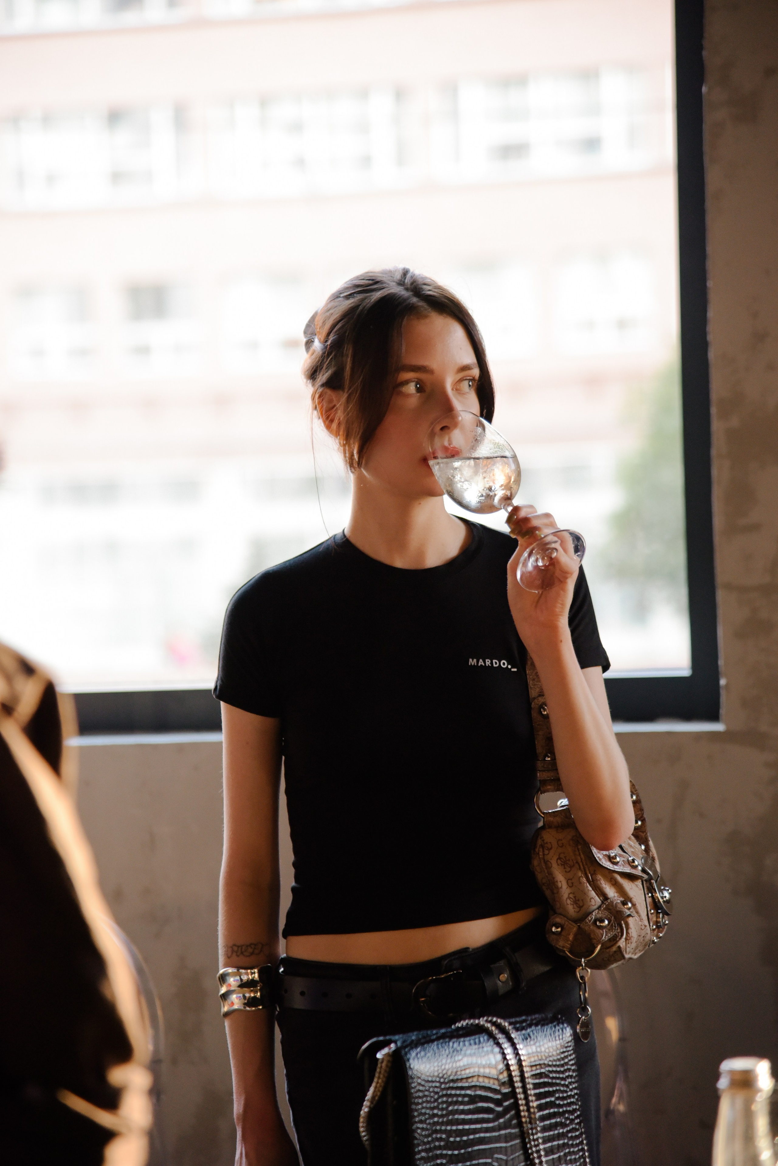 Александр Дильбази Игра взглядов в гранатовом саду. Фотограф Лола Волна, город Москва