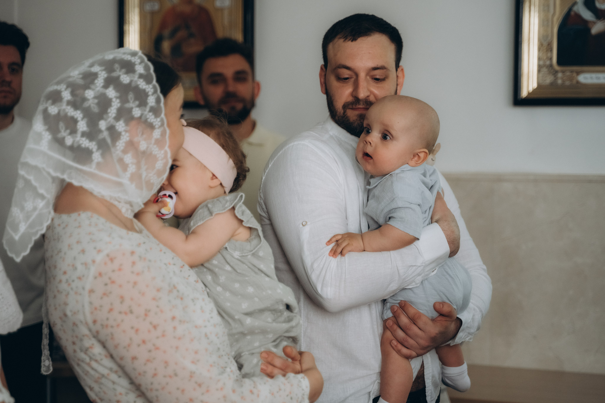 Крещение Мии и Льва. Семейный фотограф в Минске Дарья Дреко