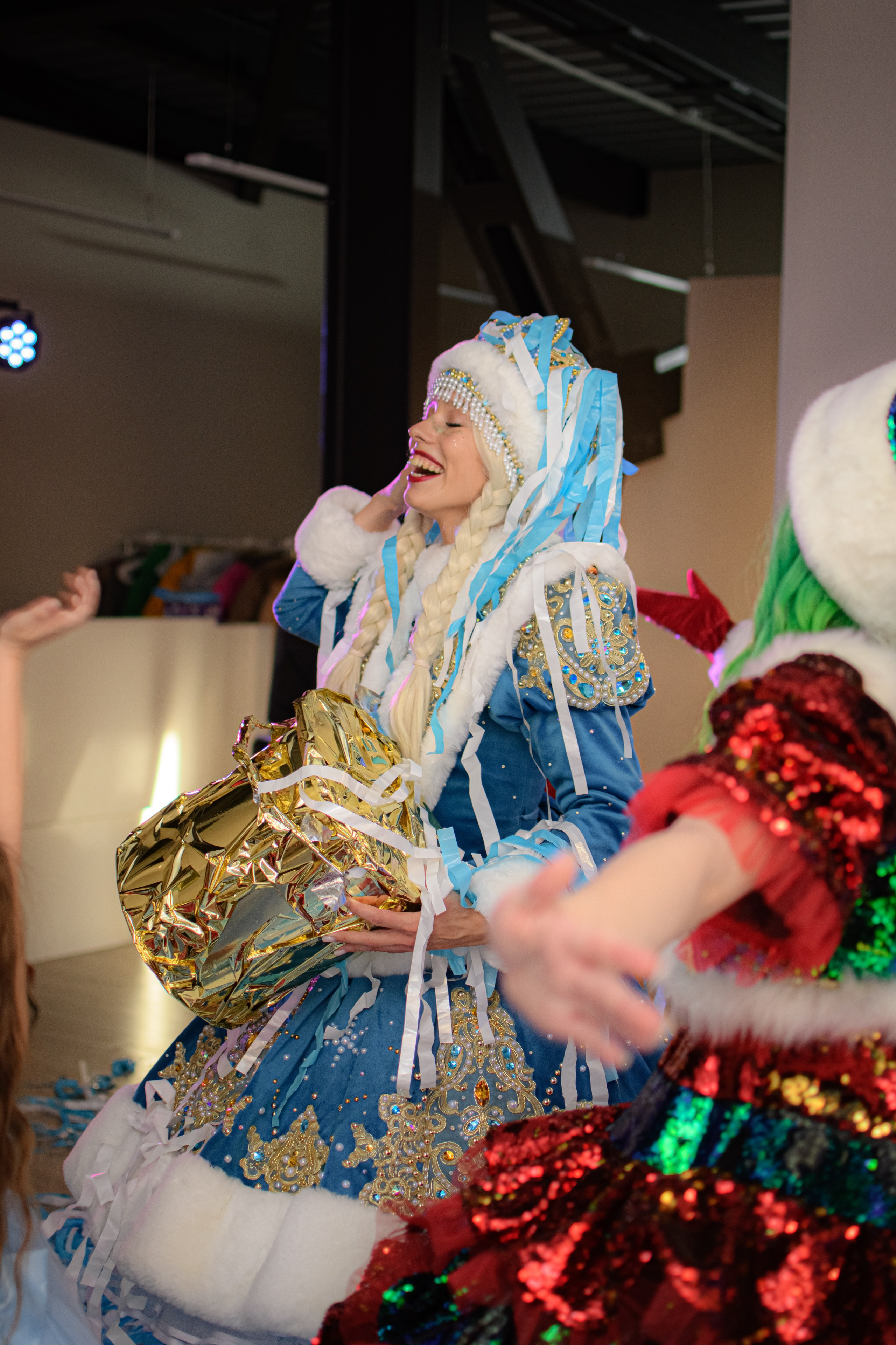 HAPPY NEW YEAR. Photokarish