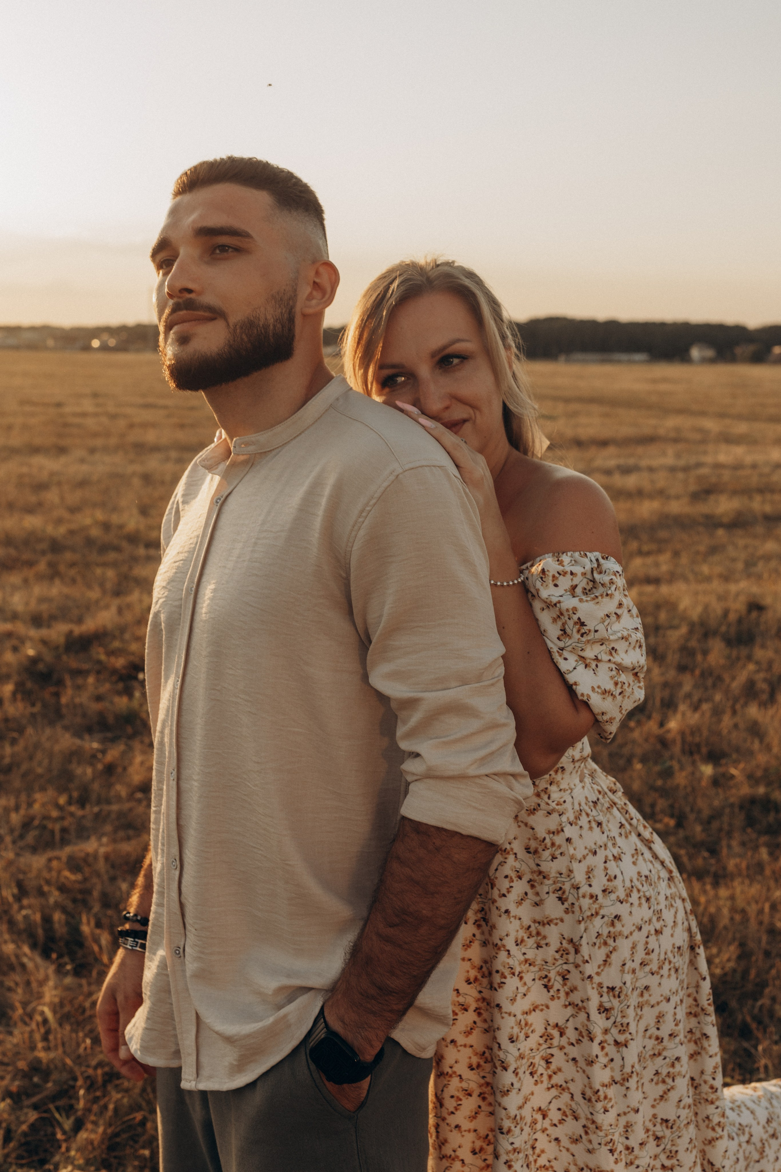 Закат на поле-Love story. Фотограф в Ставрополе Svetlana Matveeva