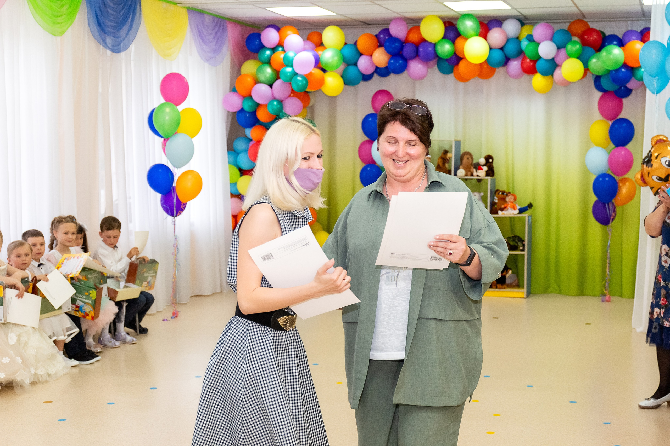 Выпускной. Детский сад «Тигрёнок». Стильный выпускной альбом Владивосток фотограф Вероника Мигачева