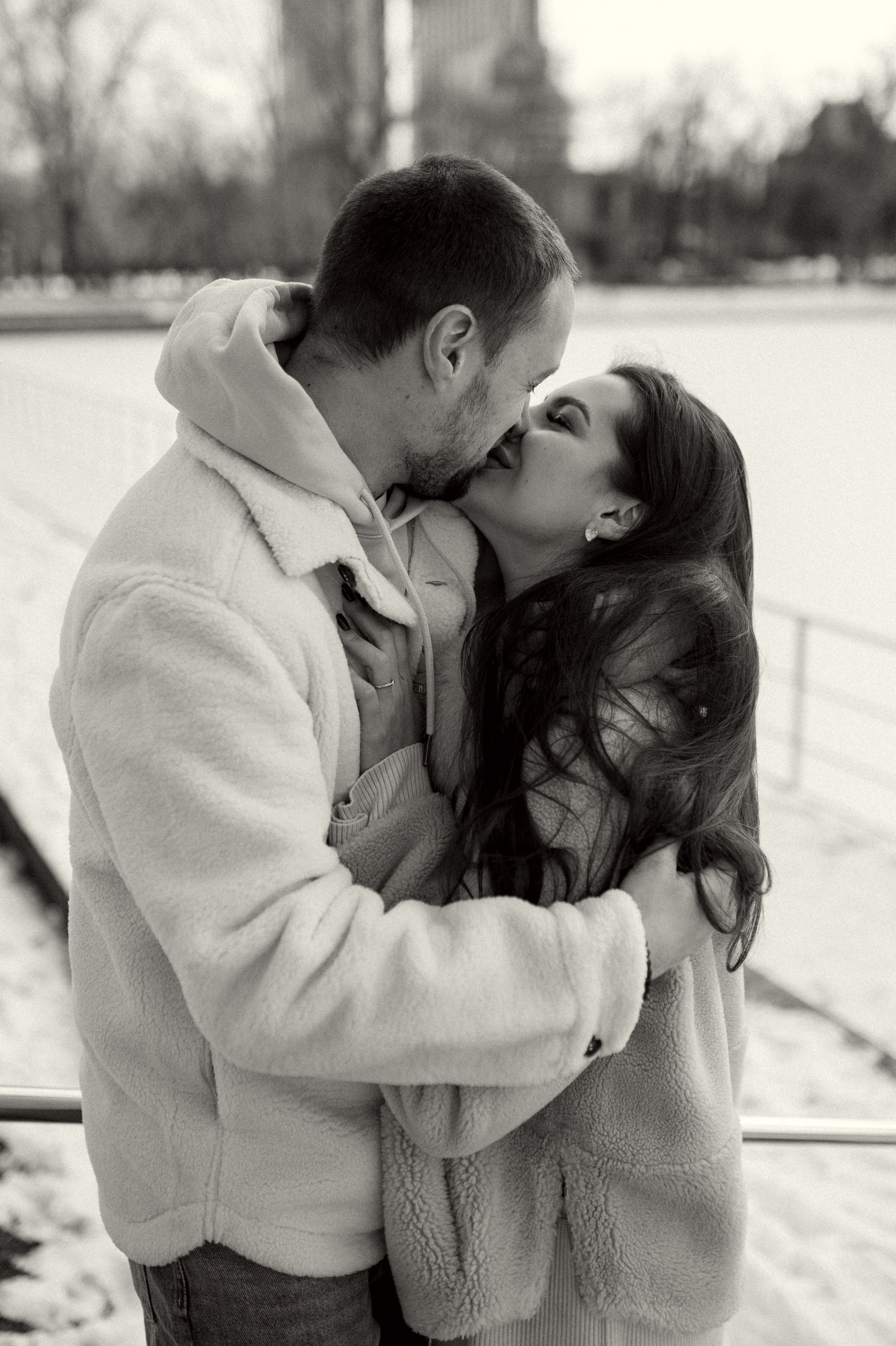 Лавстори стрит фотосессия в зимней Москве. Семейная фотосессия Бутово Москва фотограф Алина Морщагина