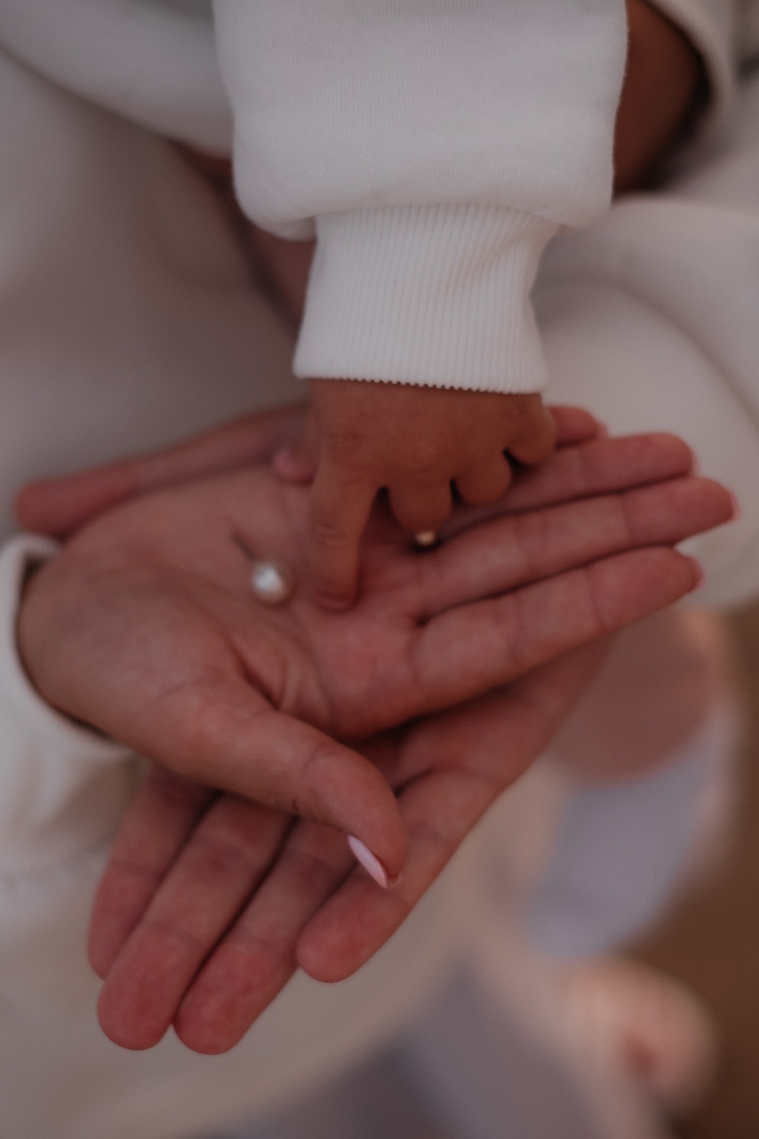 Алина, Ярослав и Тая на берегу. Фотограф в Новосибирске Диана Ильиных