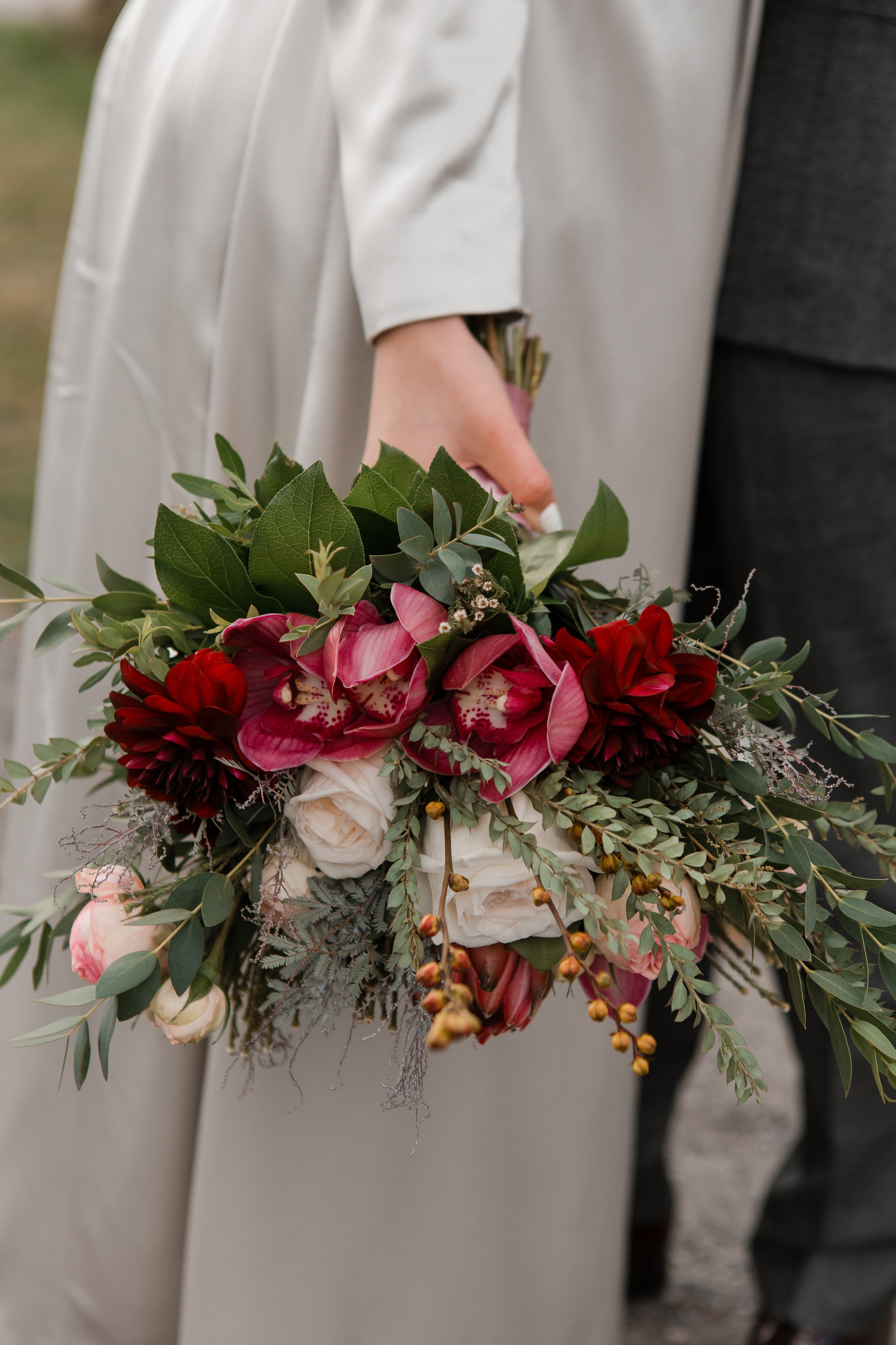 Александр и Ольга. Видеосъемка и фотосъемка свадеб. Фотограф и оператор на свадьбу. Видеосъемка подкастов, собственная видео-фотостудии. Предметная фотосъемка