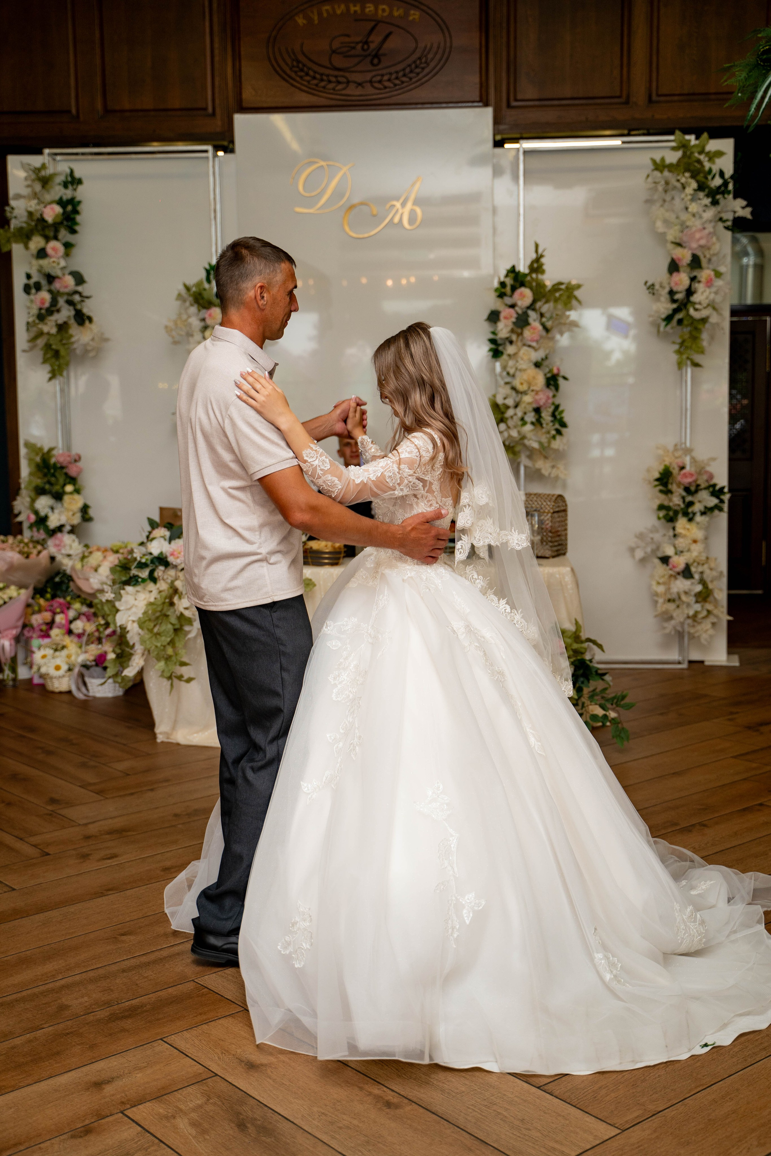 Данил и Анастасия. Видеосьемка, фотосьемка свадеб, юбилеев, утренников в Краснодарском кр