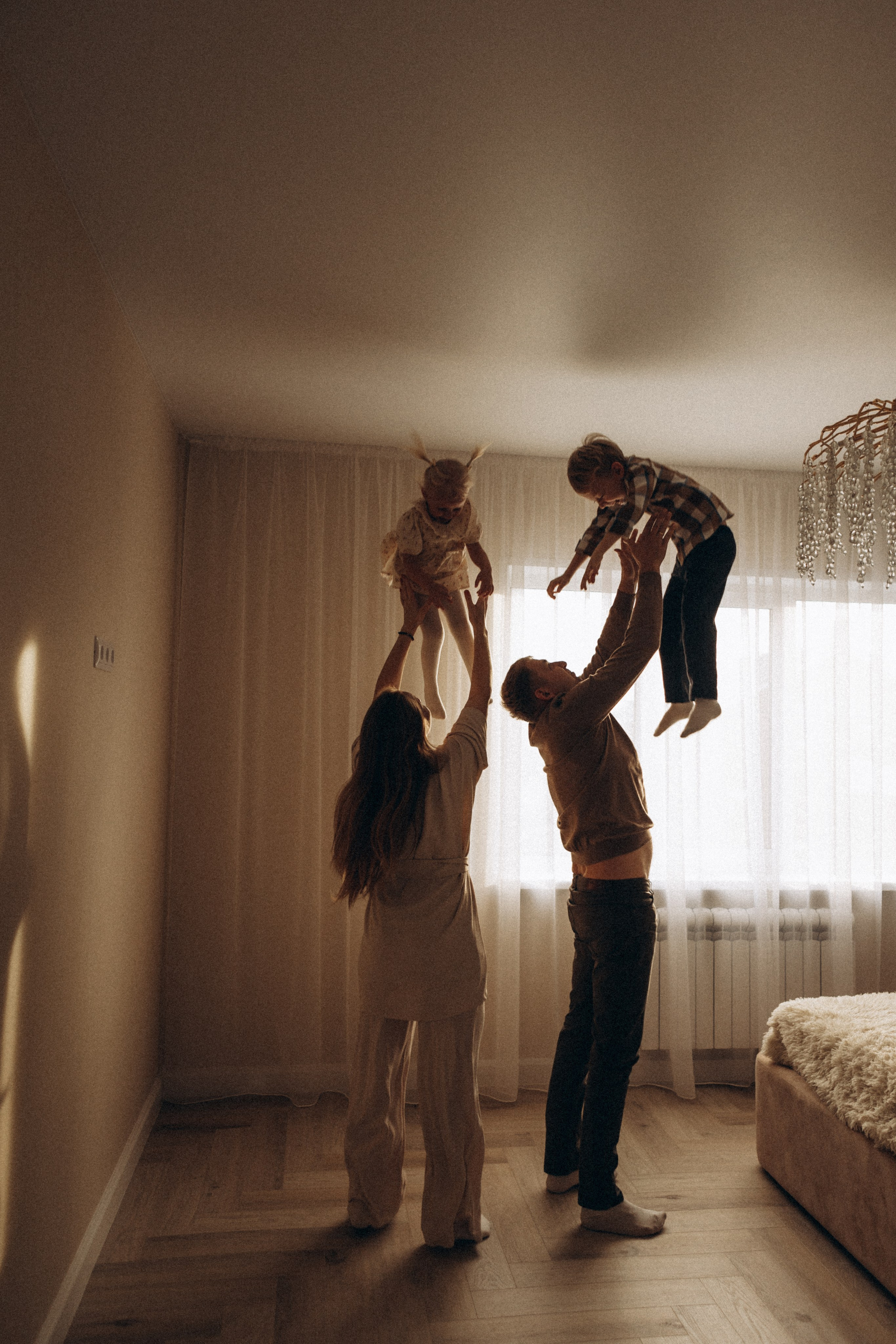 Таня, Вася, Саша и Лена