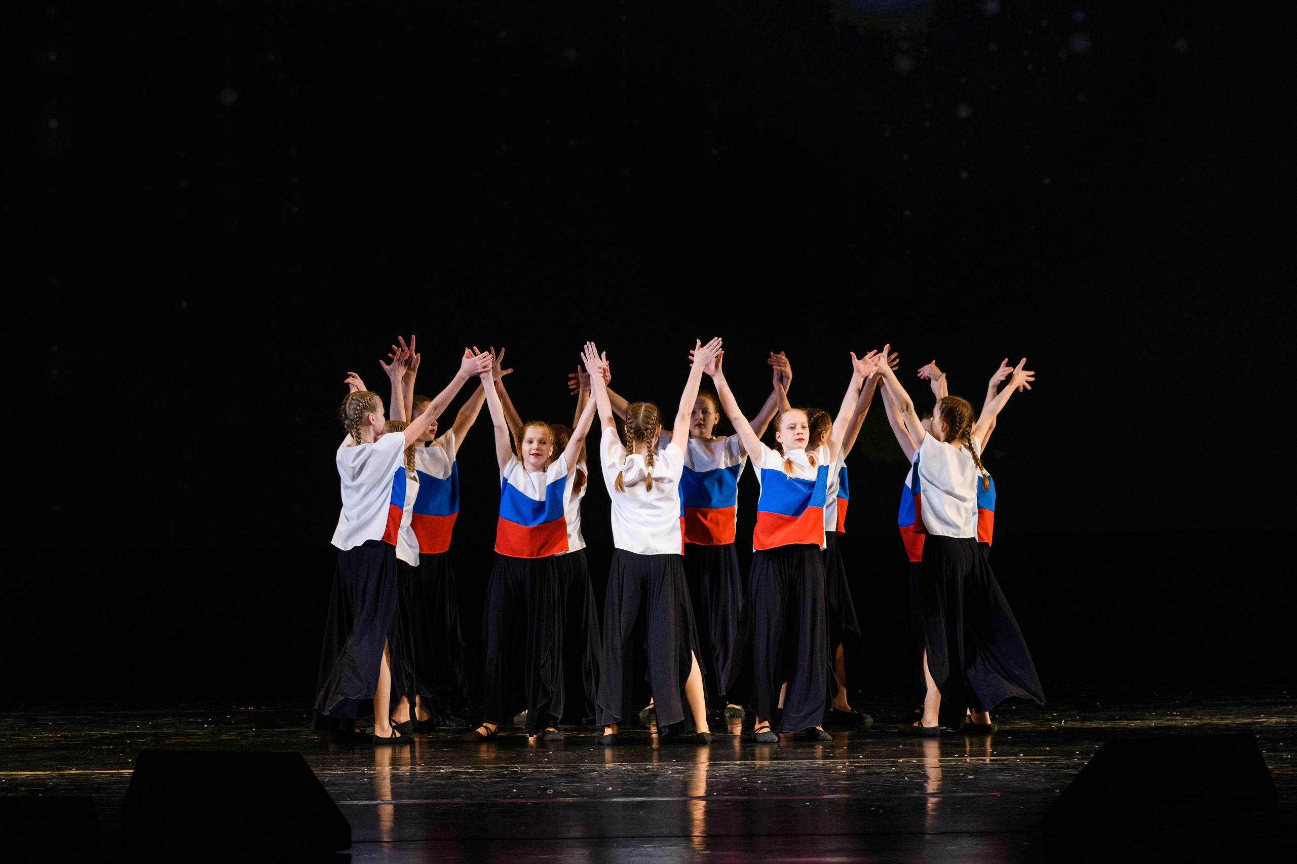 23 апреля, часть 2, БКЗ Октябрьский, г. Санкт-Петербург. Золотое яблочко