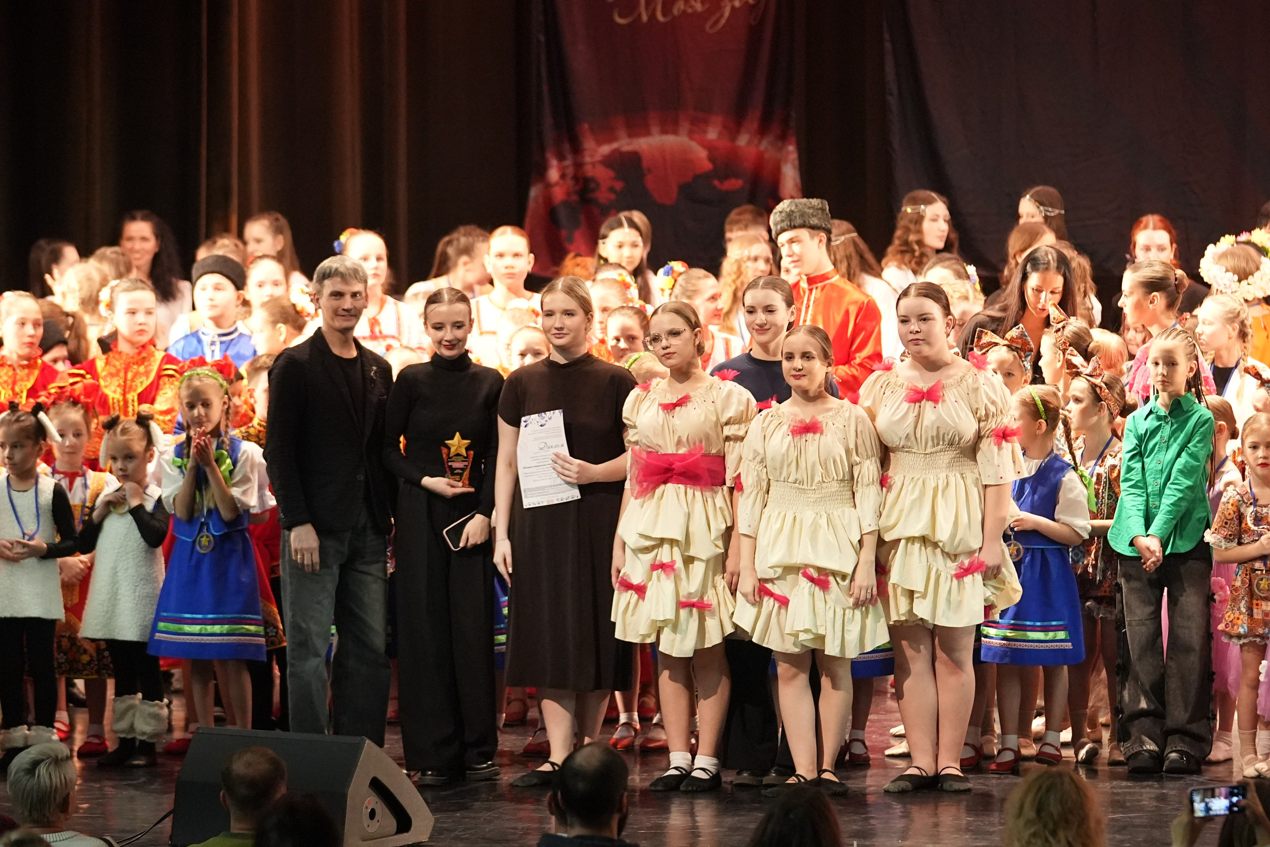 7 декабря, блок 2, г. Москва. Золотое яблочко