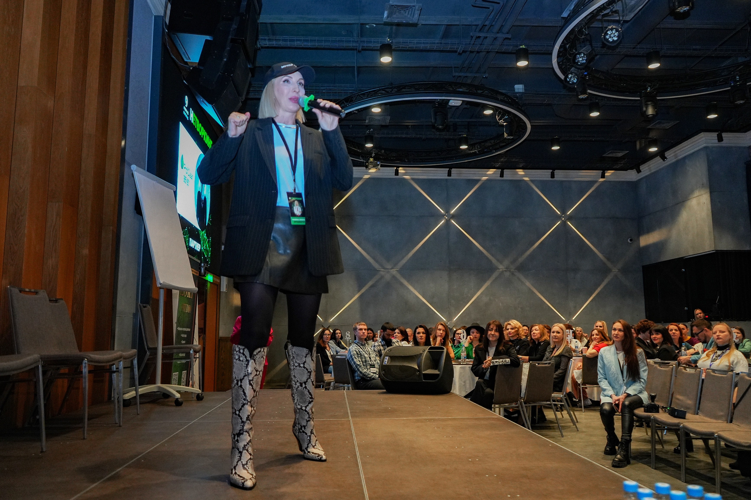 Нетворкинг 200 человек. Фотограф Волгоград Анастасия Ли