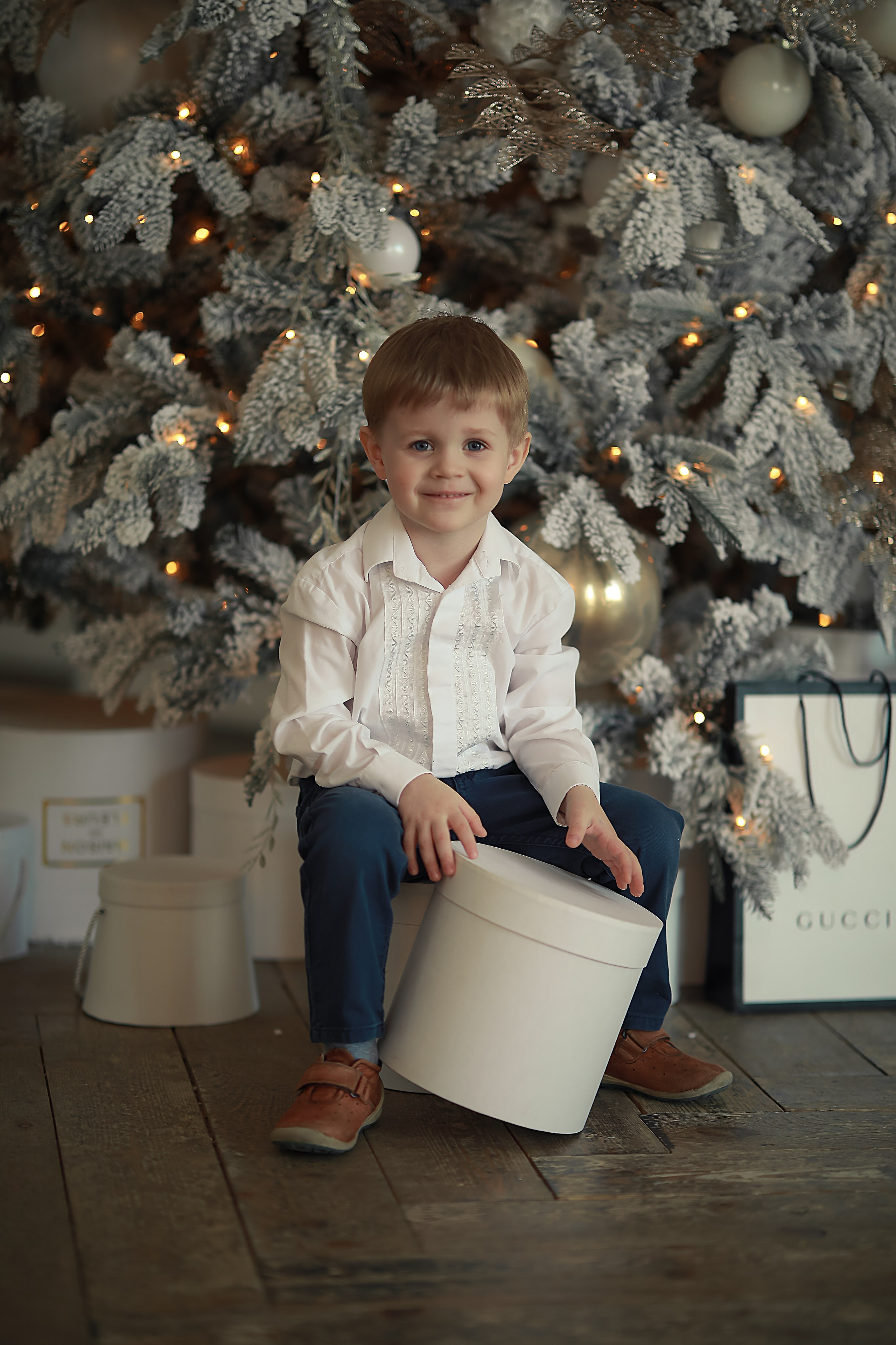 Новый год зал Angels. Фотограф Юлия Рязанова Москва семейный и детский