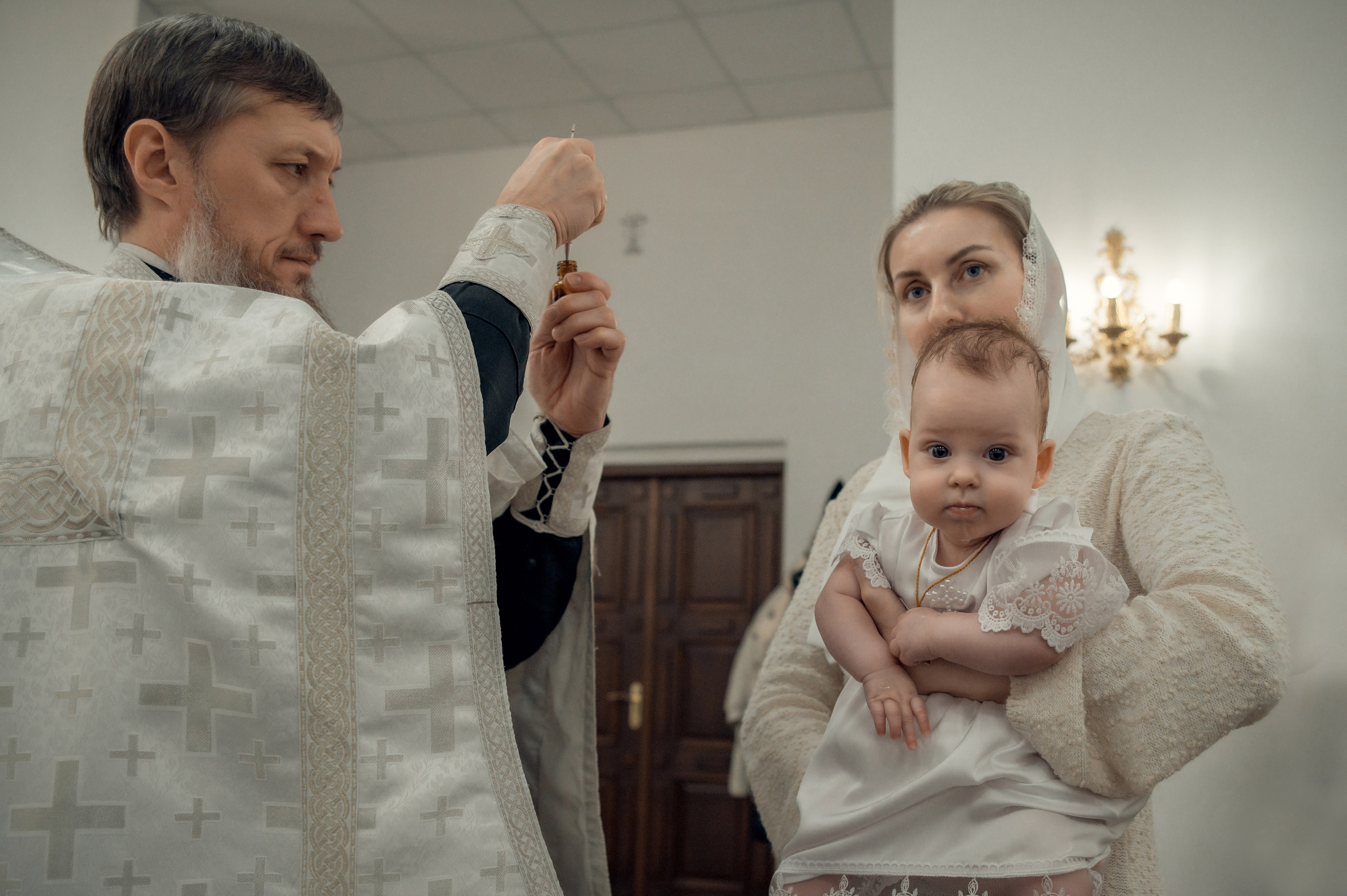 Таинство Крещения Натальи, Собор Александра Невского г. Волгоград. Церковный, семейный и репортажный фотограф Волгоград, Волжский