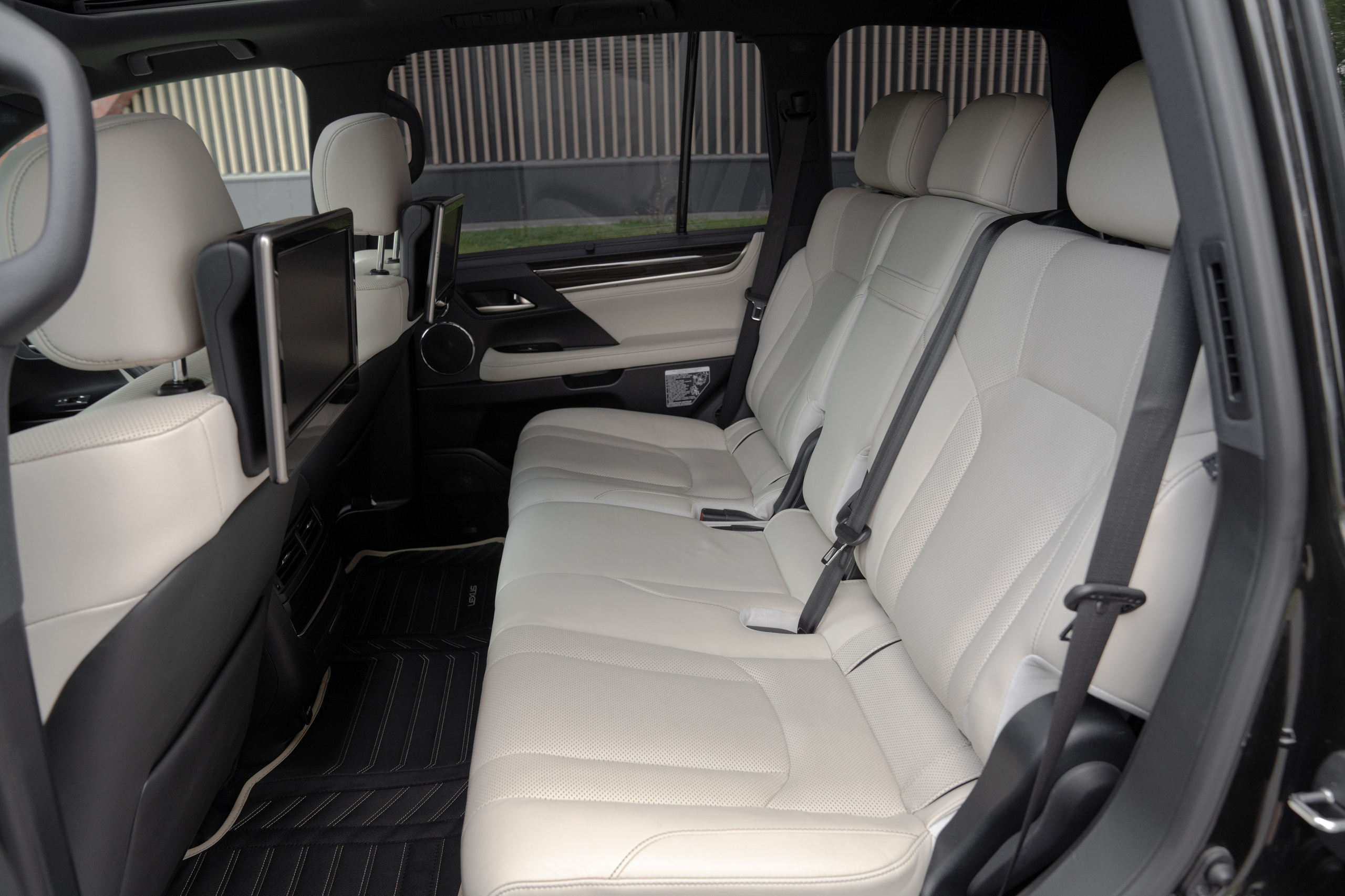 Фото для продажи авто. Фотограф в Санкт-Петербурге Мария Александрова