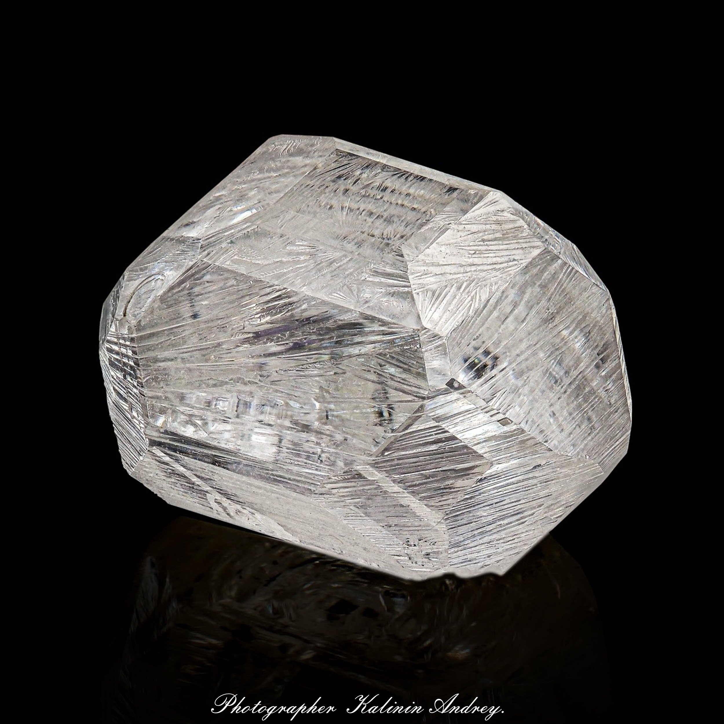 Профессиональная уникальная рекламная фотосъёмка драгоценных в Москве  тел +7 966-003-13-07. Высококачественная профессиональная рекламная фотосъёмка ювелирных украшений, драгоценных камней в Москве. Обучение, консультация