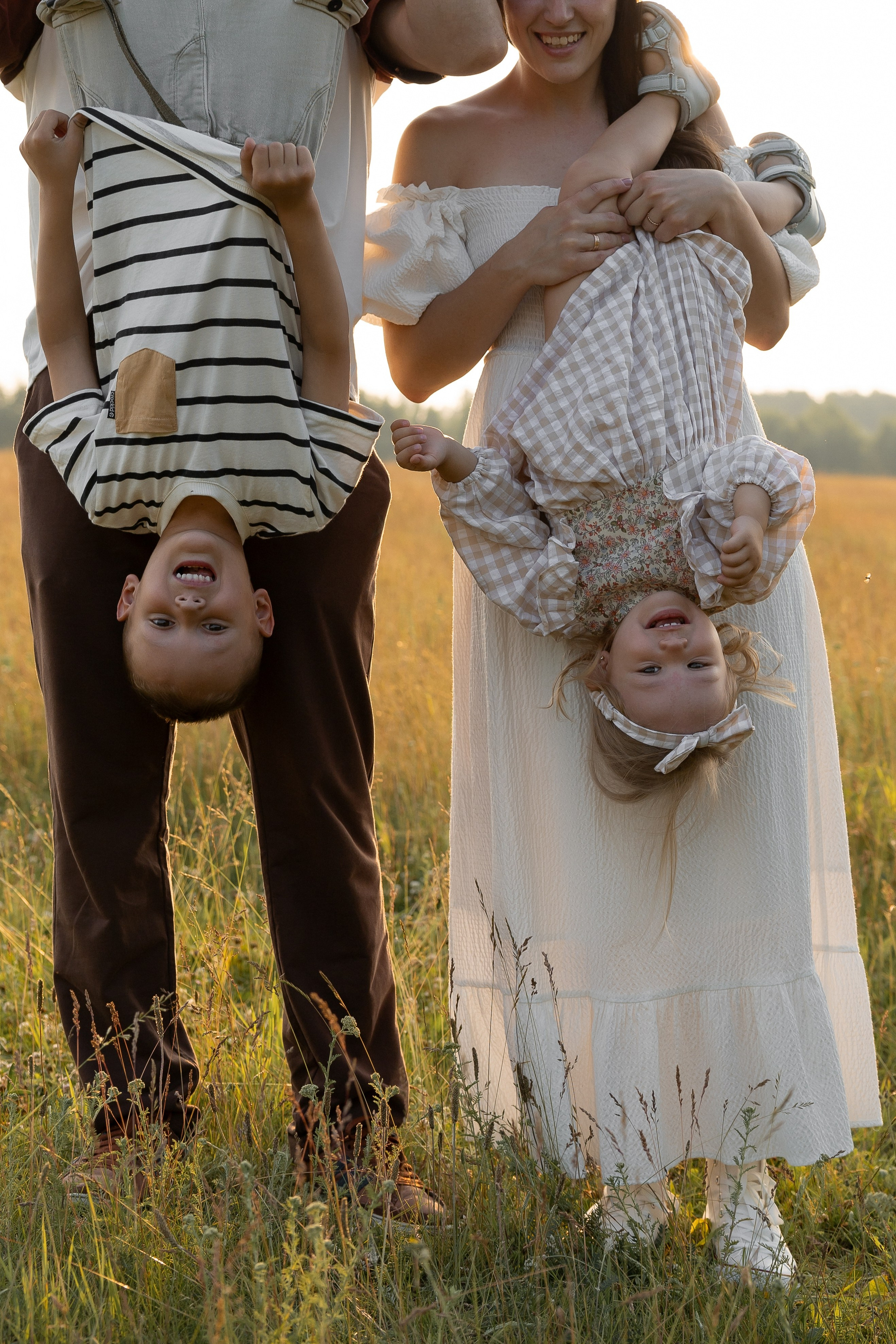 В поле. Семейный и свадебный фотограф в Челябинске Мария Леонтьева