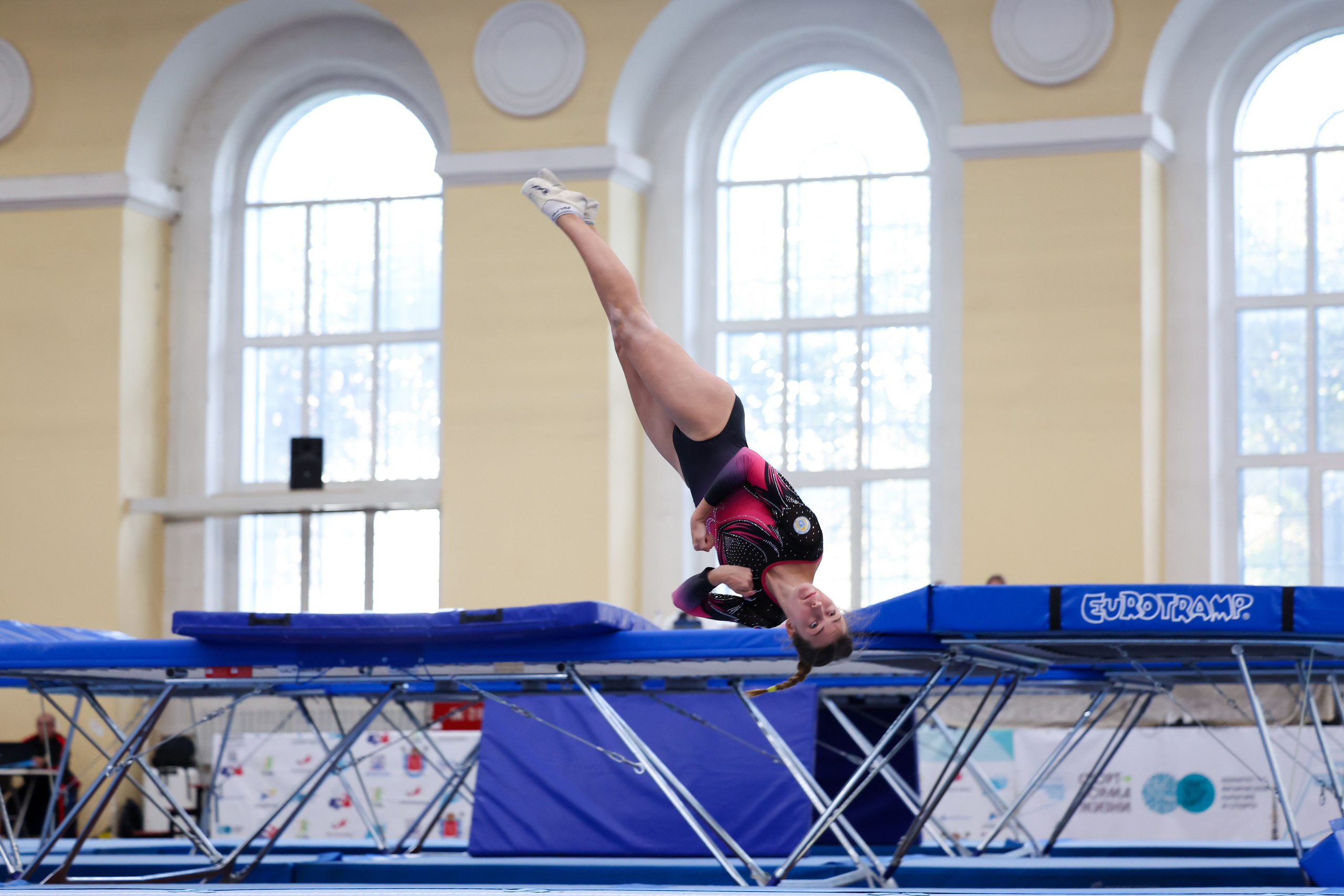 Командный чемпионат России по прыжкам на батуте 20-23.09.2024 года. Спортивный и репортажный фотограф Антон Тереханов