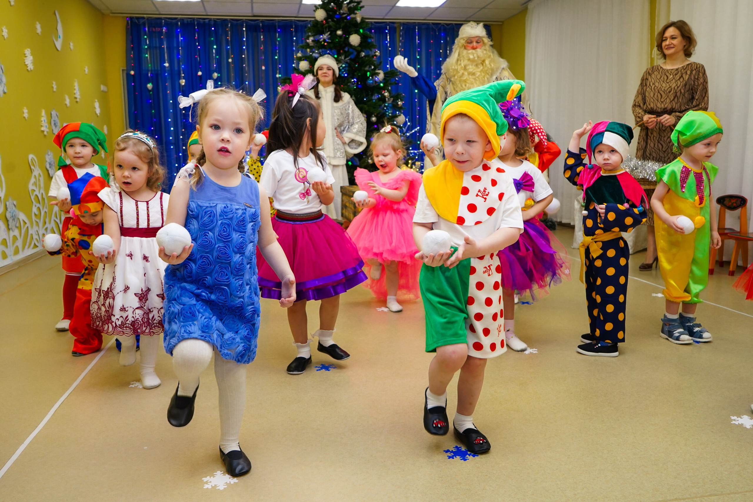 Новогодний утренник в садике. Семейный и портретный фотограф в Екатеринбурге Анна Лобанова