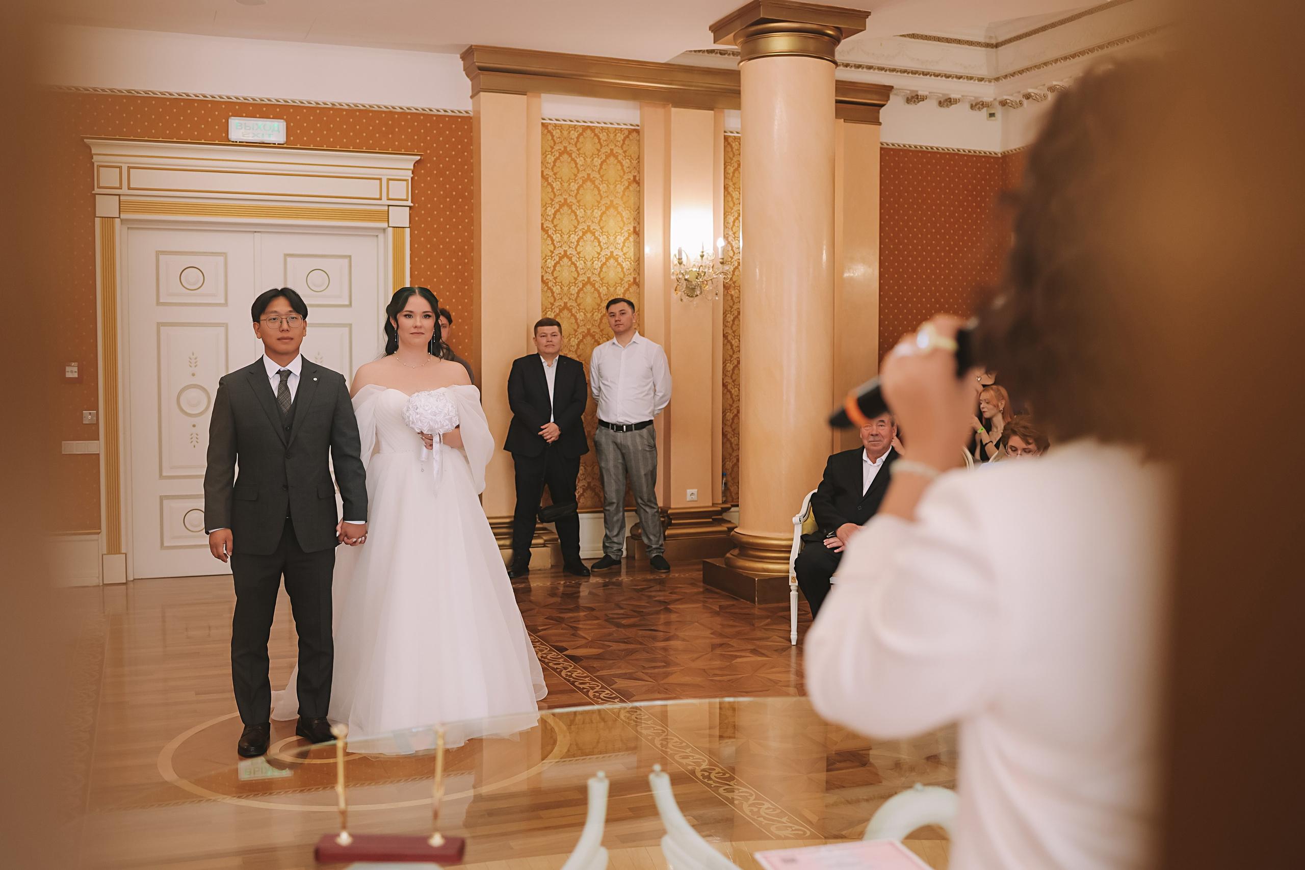 Айвазовский и парк дружбы народов. Семейный фотограф Тюмень, фотограф на роды Салмина Мария