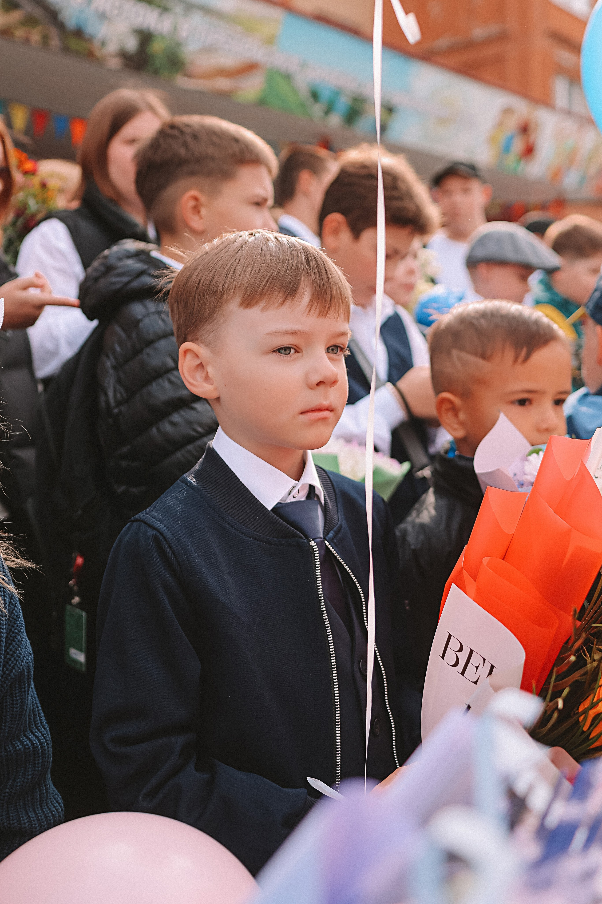 1 сентября линейка+кл час+портреты. Семейный фотограф Тюмень, фотограф на роды Салмина Мария