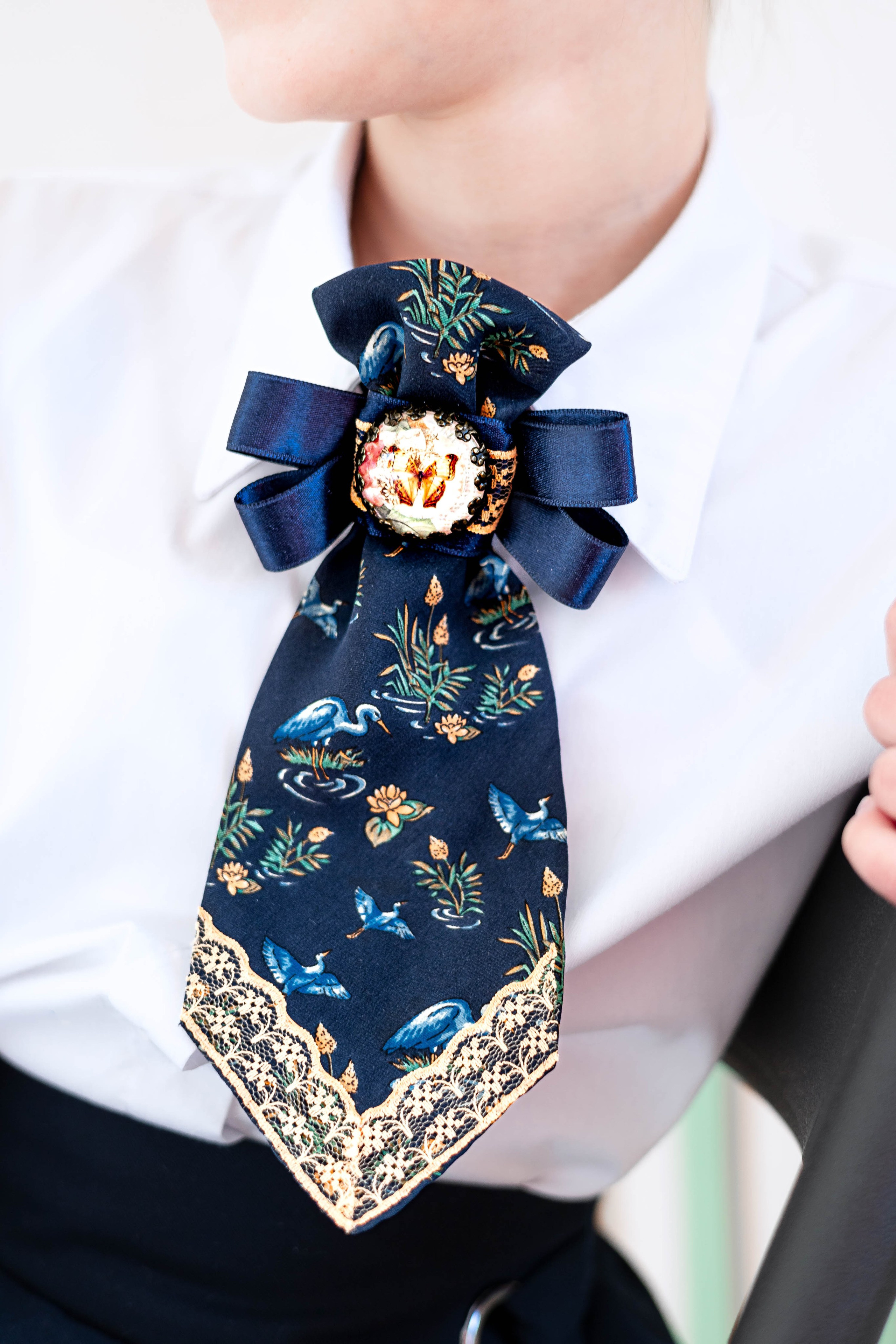 Дизайнерский галстук — мастер-класс по шитью для девочек. Школа для девочек во Владивостоке — Само Совершенство