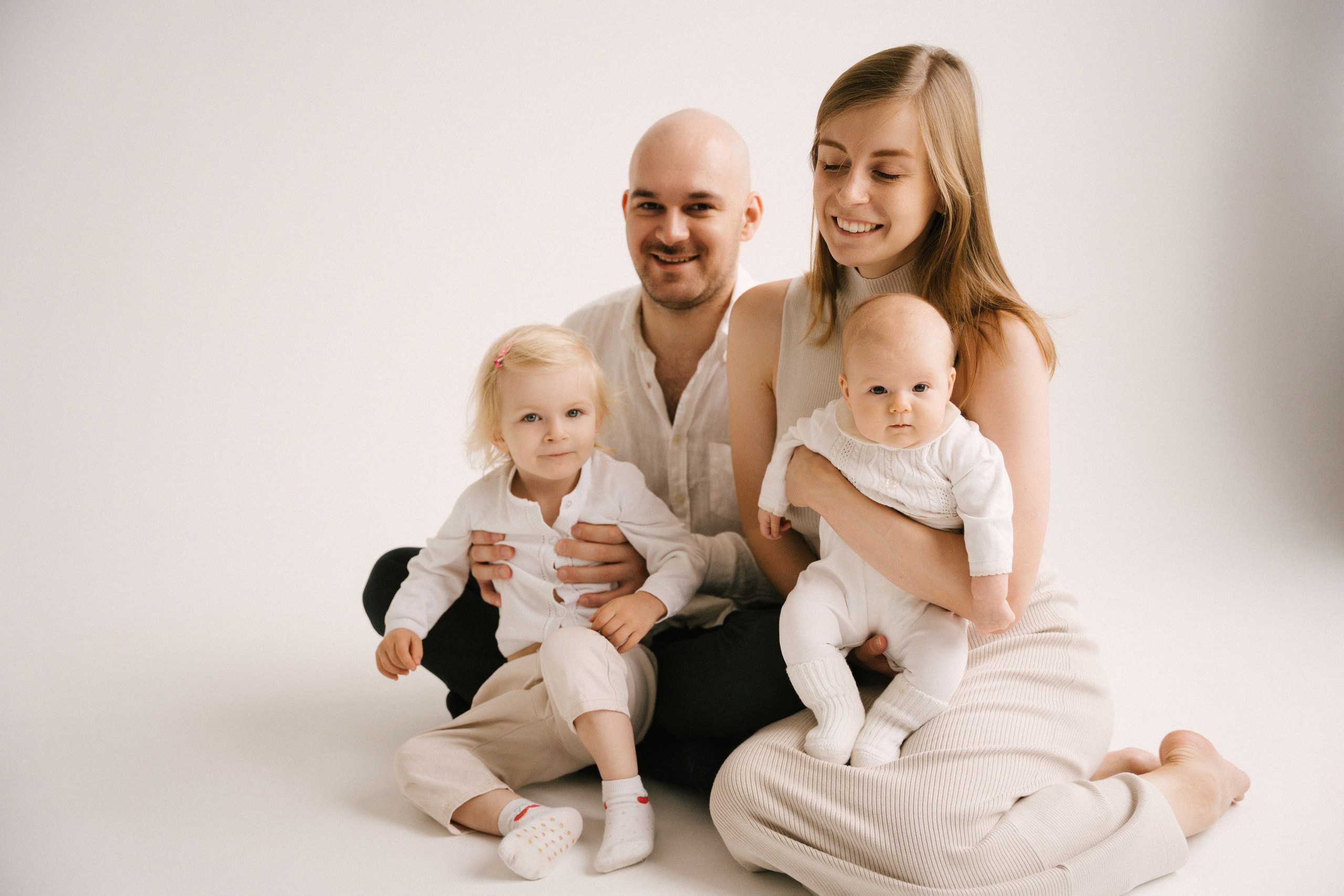 У Эммы появилась сестренка. Портретный и семейный фотограф в Перми Мила Ульянова