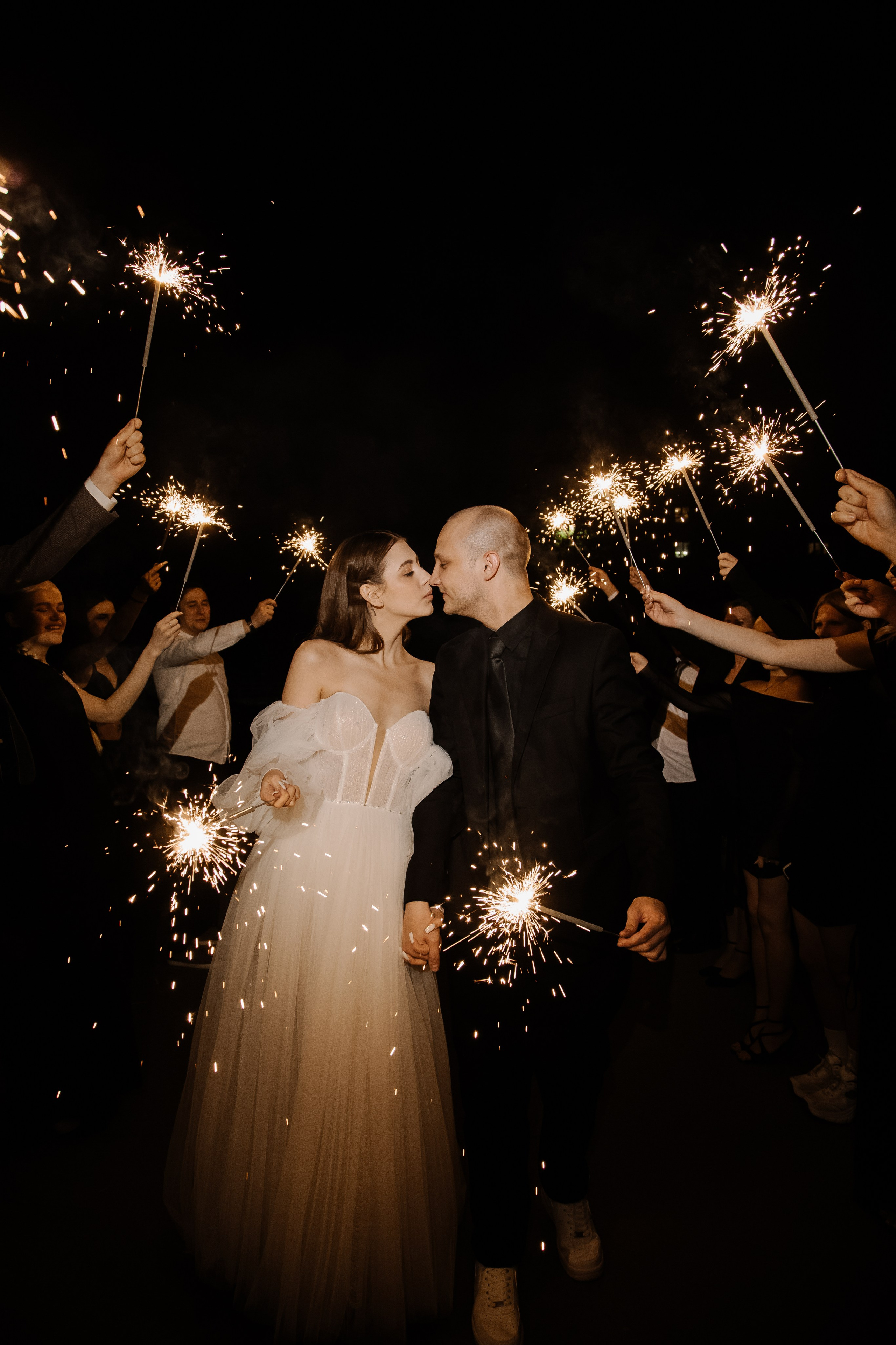 Цветочная локация. Свадебный фотограф Челябинск Полина Чеботарь