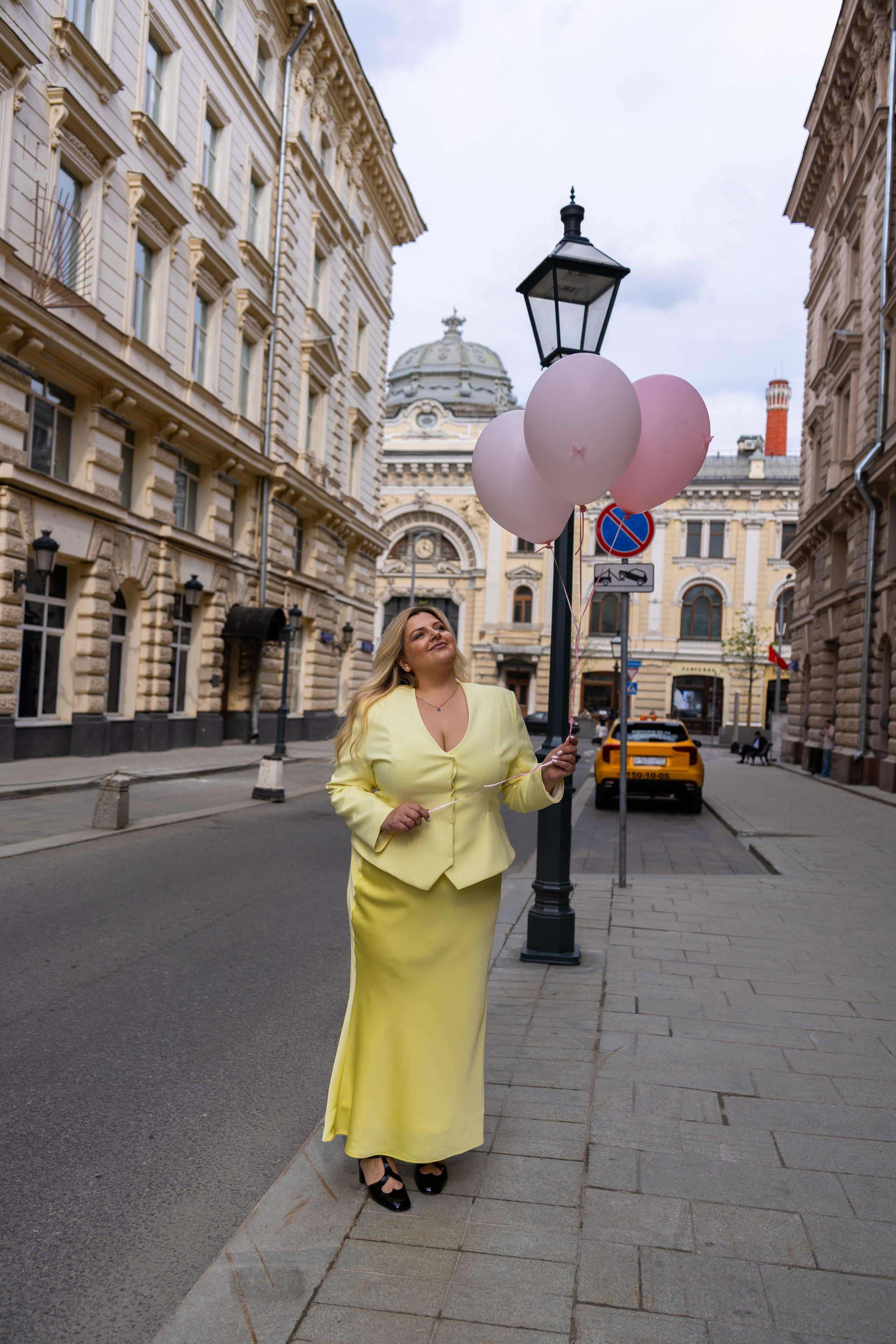 Love Story Столешников переулок. Фотограф в Москве Зябченко Екатерина. Съемки беременности, love story, семейный, портреты в студии и на улице
