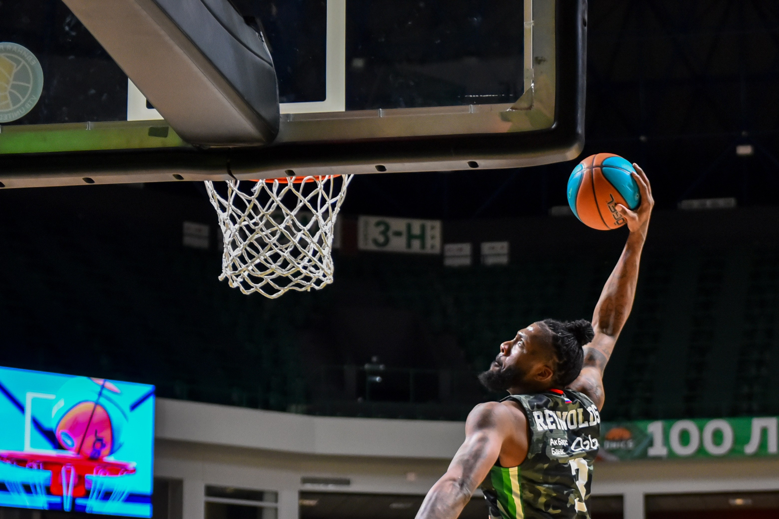 Баскетбольный фотограф. Спортивный и репортажный фотограф в Казани Вячеслав Сатонин