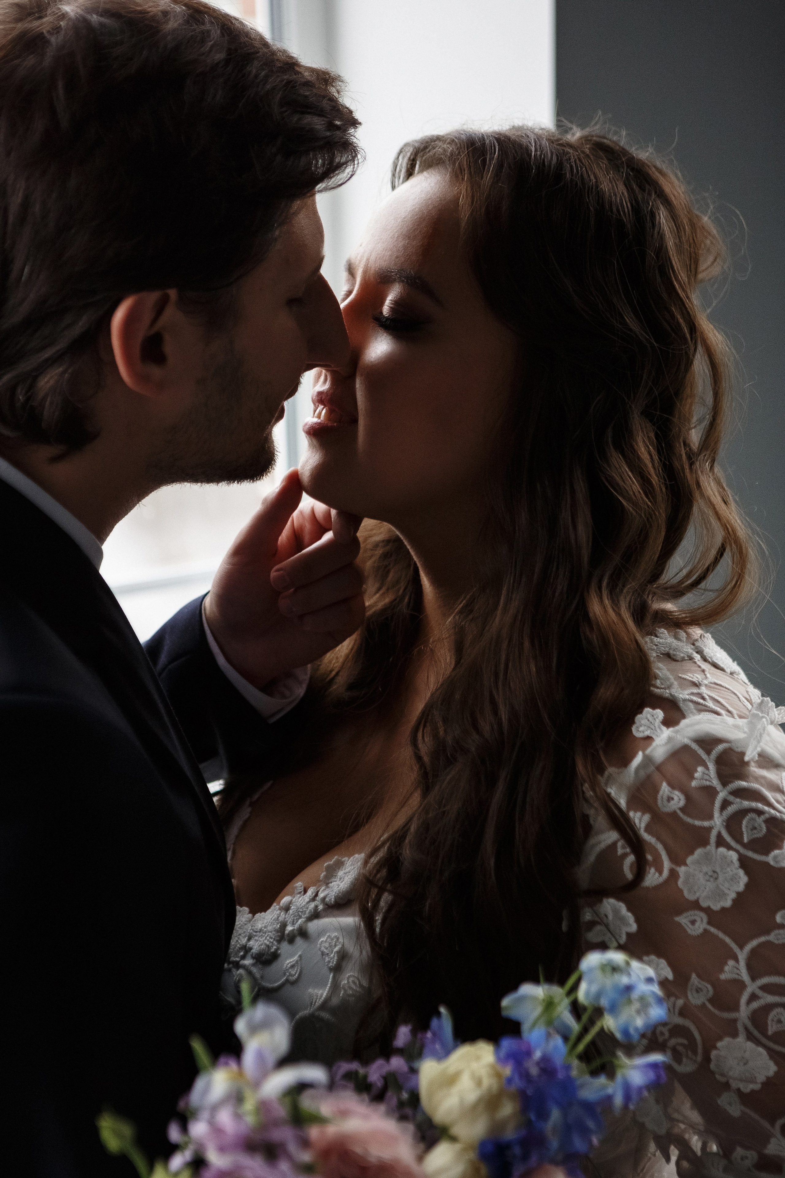 Романтические свадебные моменты Кирилла и Юли в Голден Хорс Таганрог. Свадебный и семейный фотограф в Таганроге Бакарюк Антон