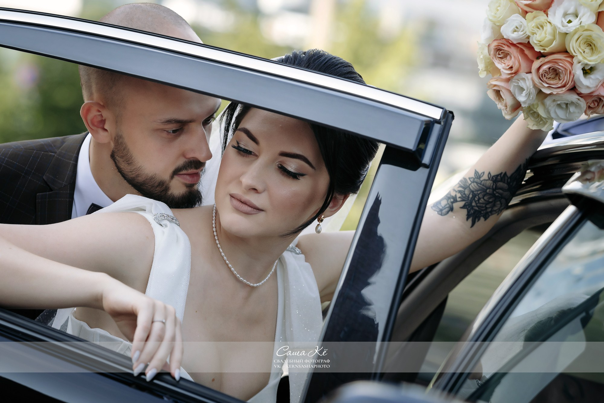 Свадебный зимний фотограф Новосибирск — снежная романтика и теплые чувства. Запишитесь, пока есть свободные даты.