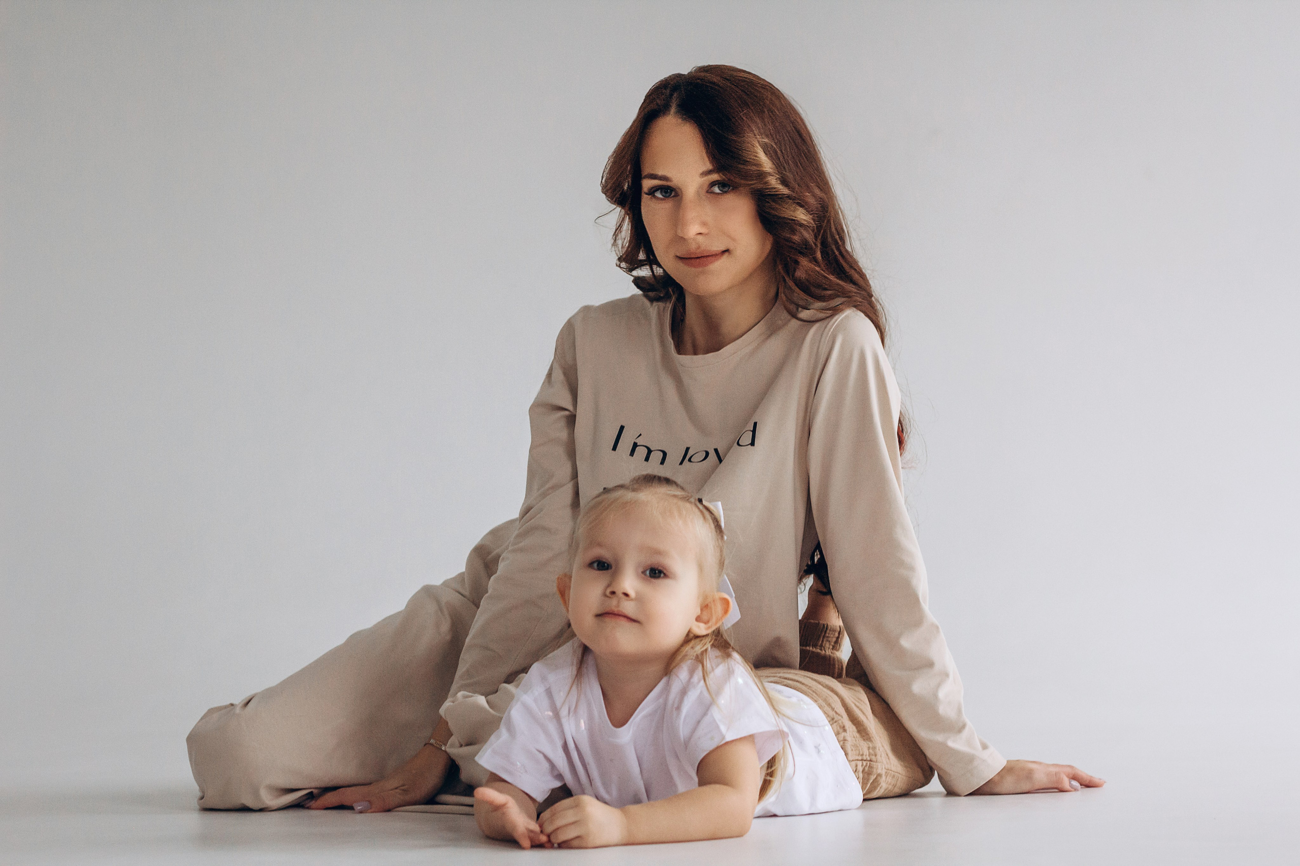 Мама и дочь Вика и Ева. Семейный фотограф в Ростове-на-Дону Безкишкина Татьяна