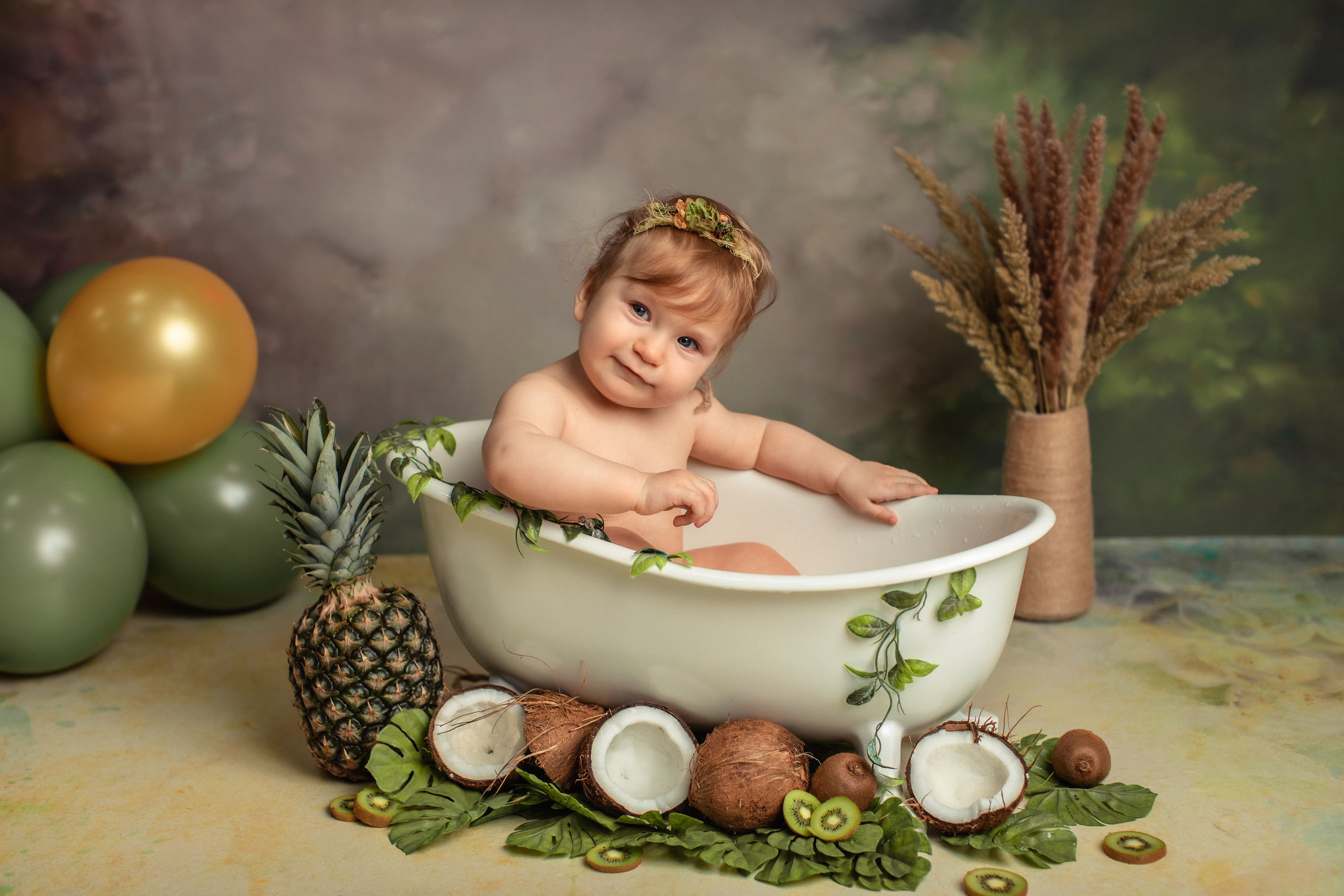 Молочные ванночки (доплата 1000 руб). Фотограф новорождённых и детей до года на КМВ