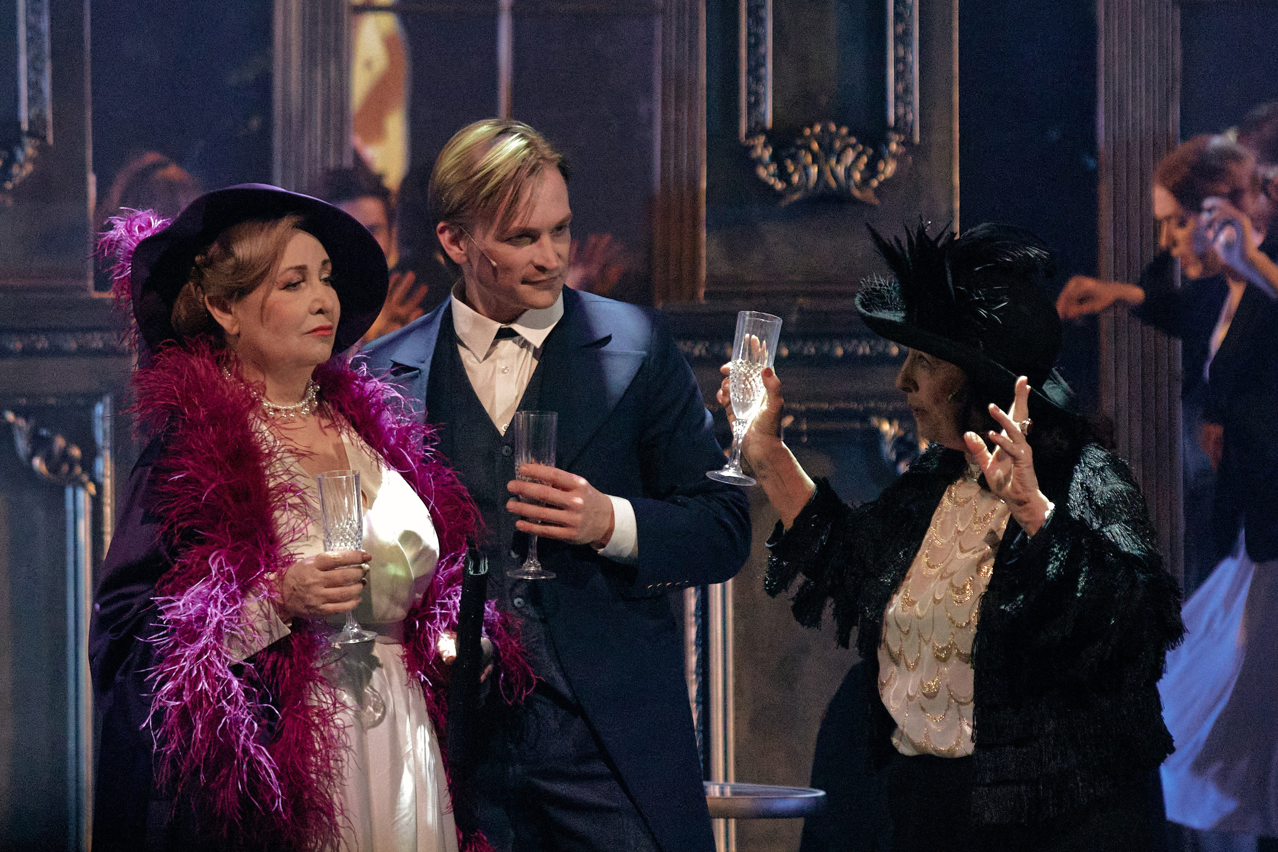 Театр. Фотограф Юлия Маринина