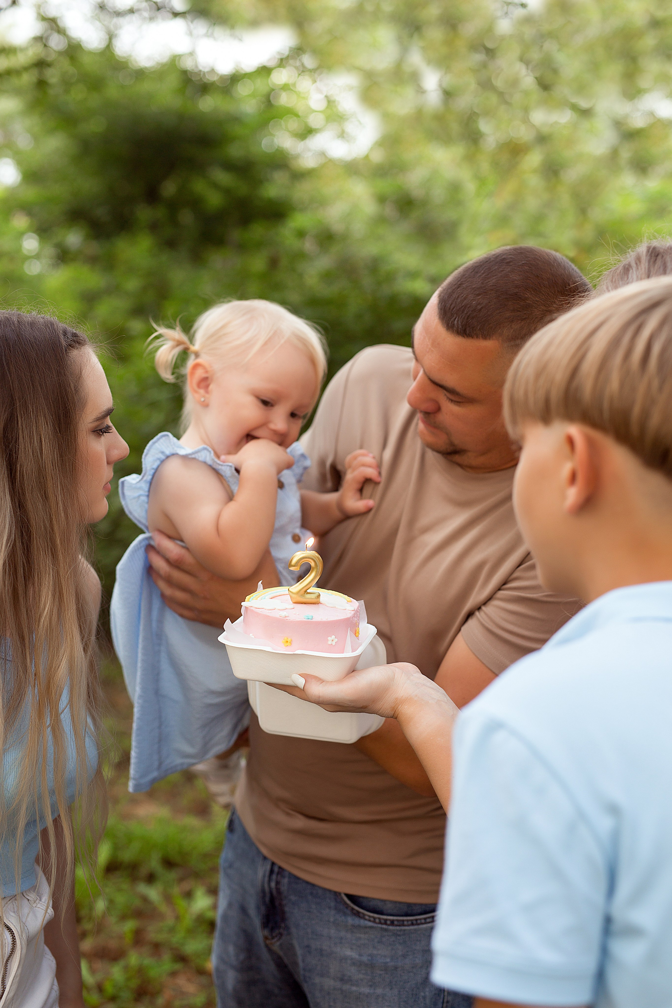 Тае 2 годика. Людмила Далидович топовый семейный фотограф Находка/Владивосток