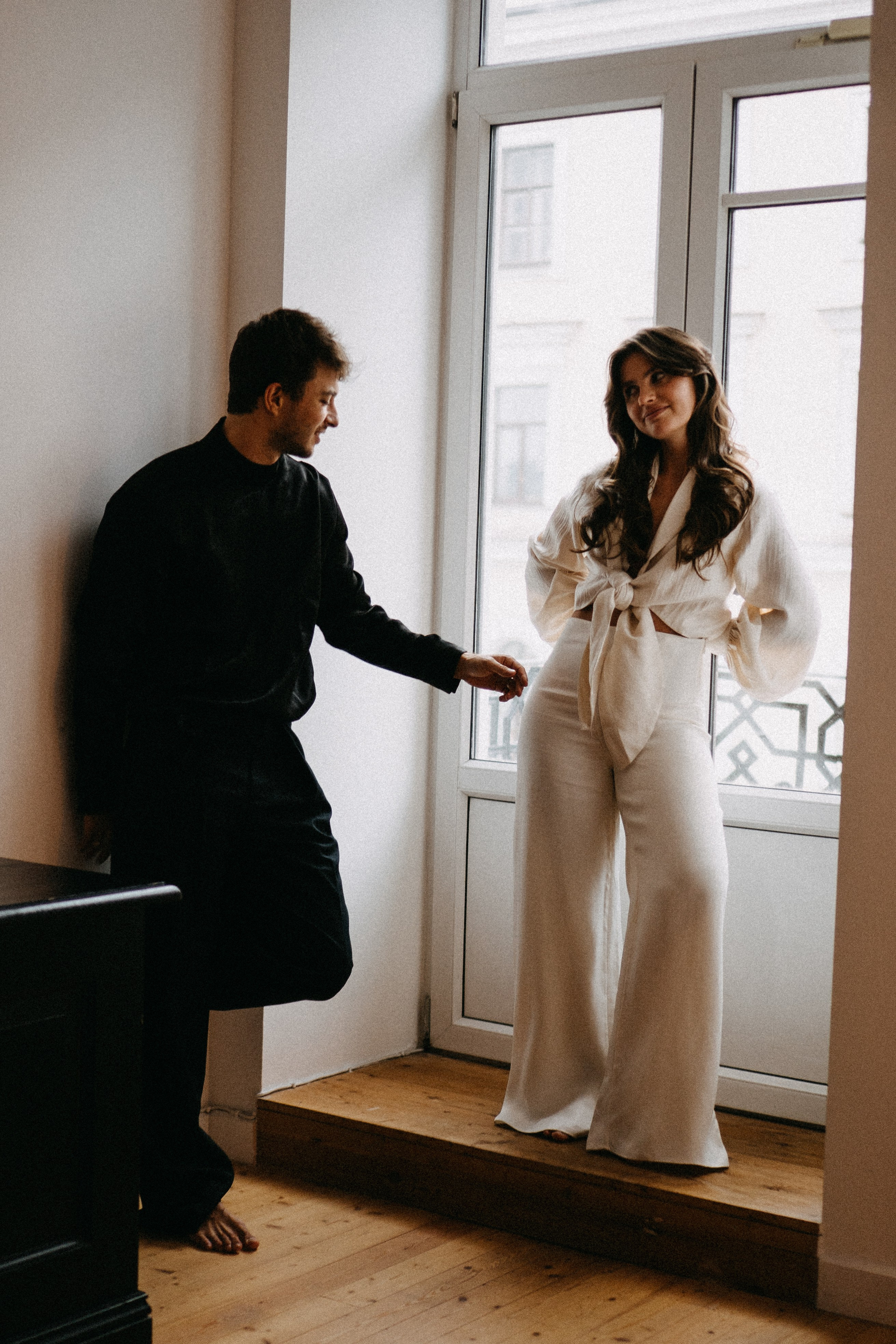 СБОРЫ ЖЕНИХА И НЕВЕСТЫ В УЮТНОЙ КВАРТИРЕ В ЦЕНТРЕ САНТК-ПЕТЕРБУРГА. Профессиональный фотограф, Санкт-Петербург — Виктория Богомолова