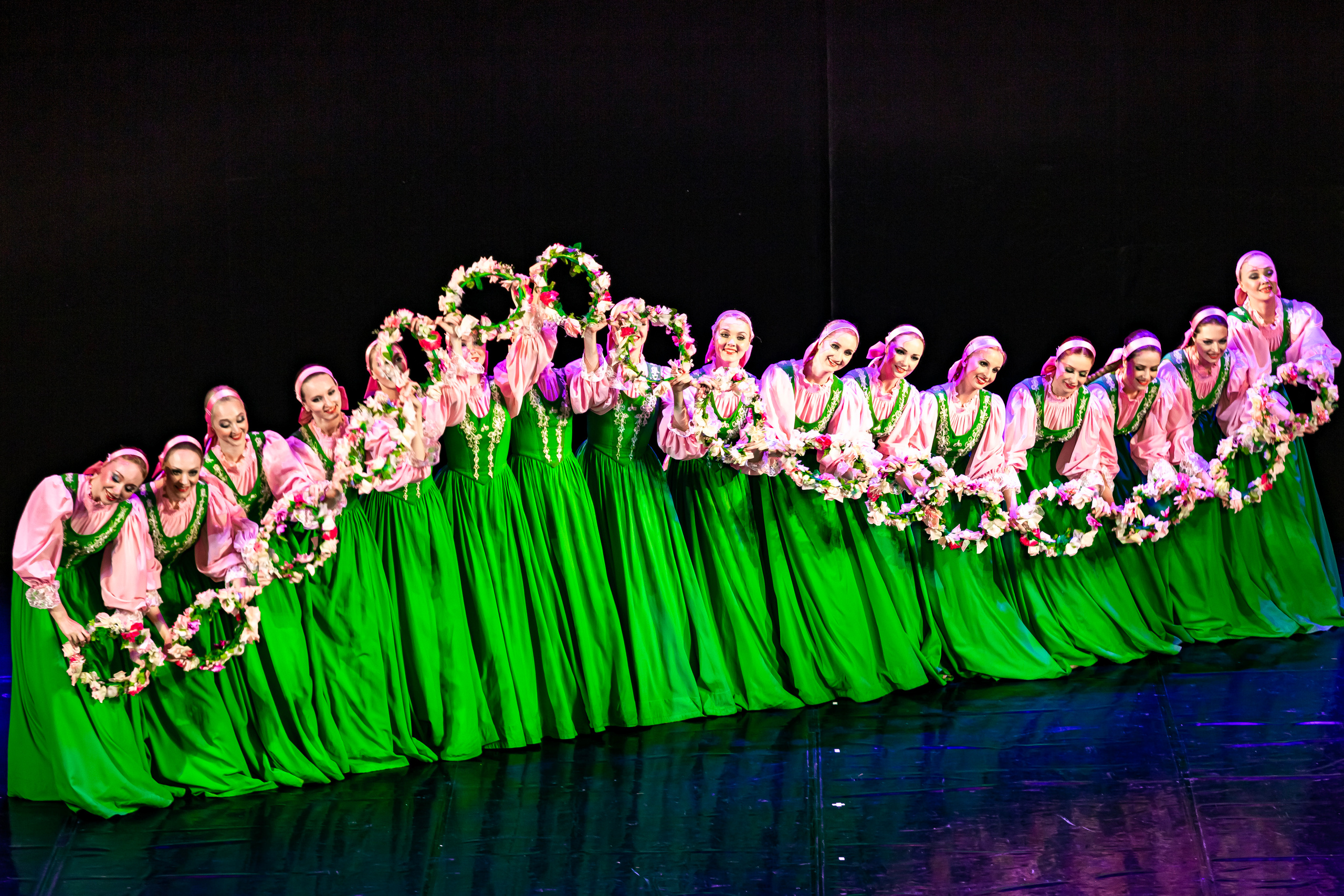 Государственный хореографический ансамбль «БЕРЕЗКА» Зимний театр. Фотограф в Сочи Юрий Шептаев