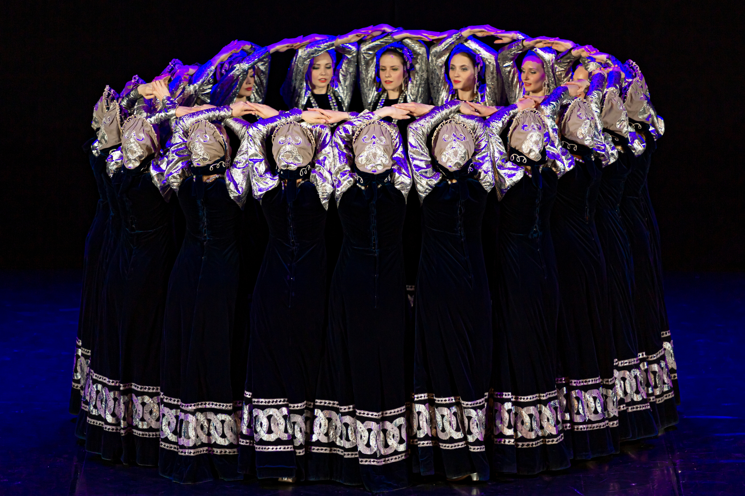 Государственный хореографический ансамбль «БЕРЕЗКА» Зимний театр. Фотограф в Сочи Юрий Шептаев