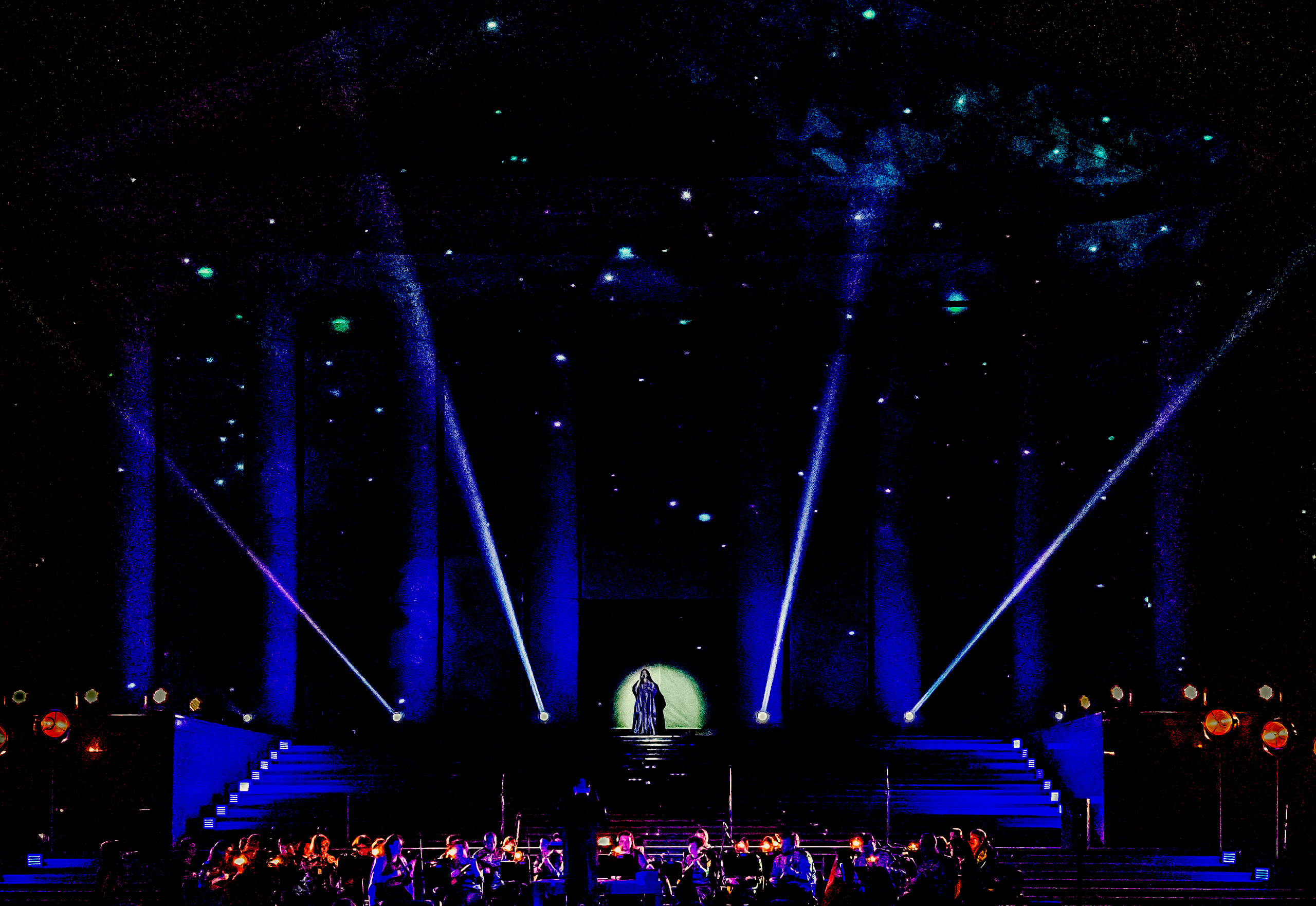 Концерт в день города Сочи на театральной площади Зимний театр. Фотограф в Сочи Юрий Шептаев