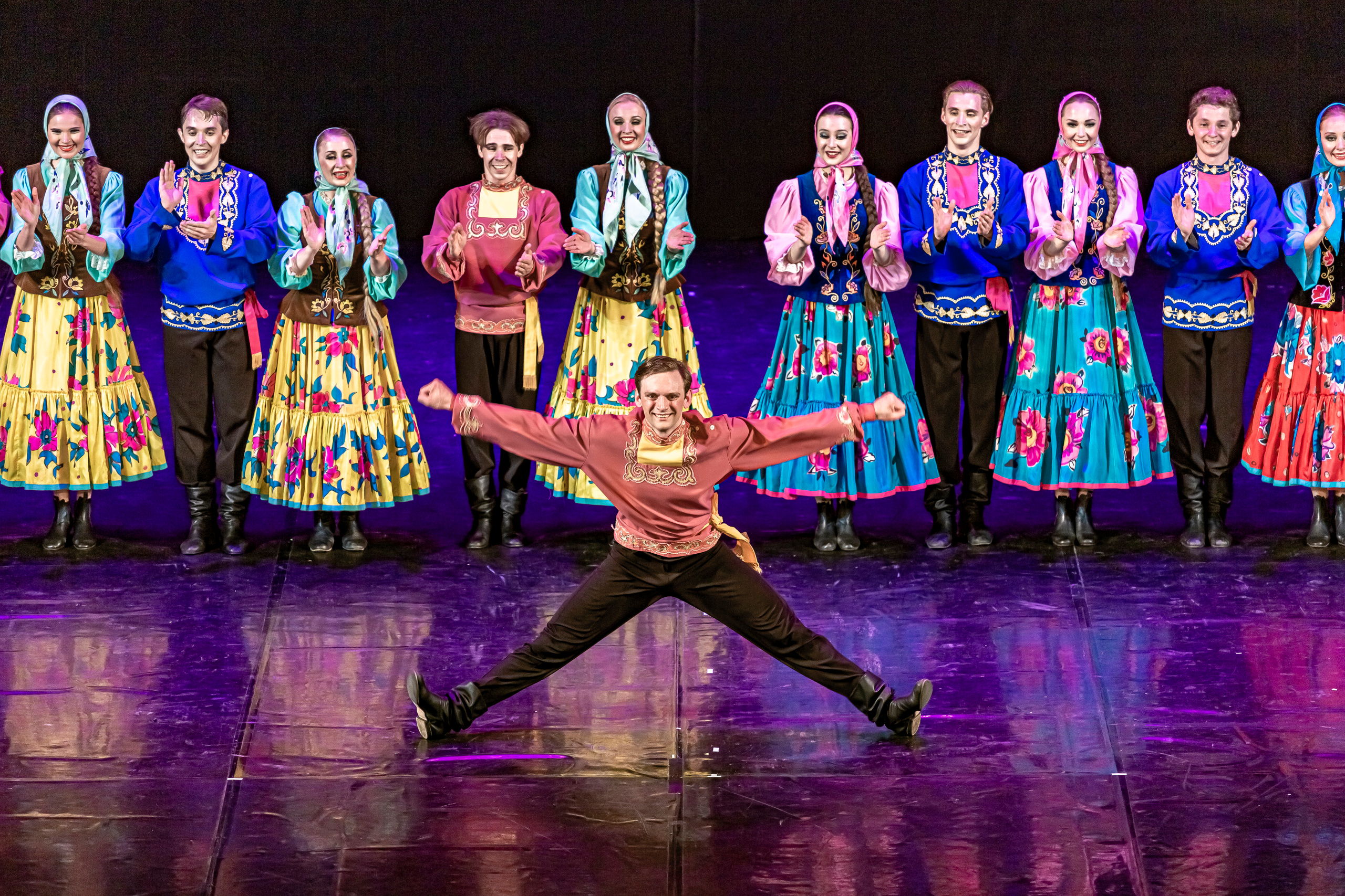 Государственный хореографический ансамбль «БЕРЕЗКА» Зимний театр. Фотограф в Сочи Юрий Шептаев