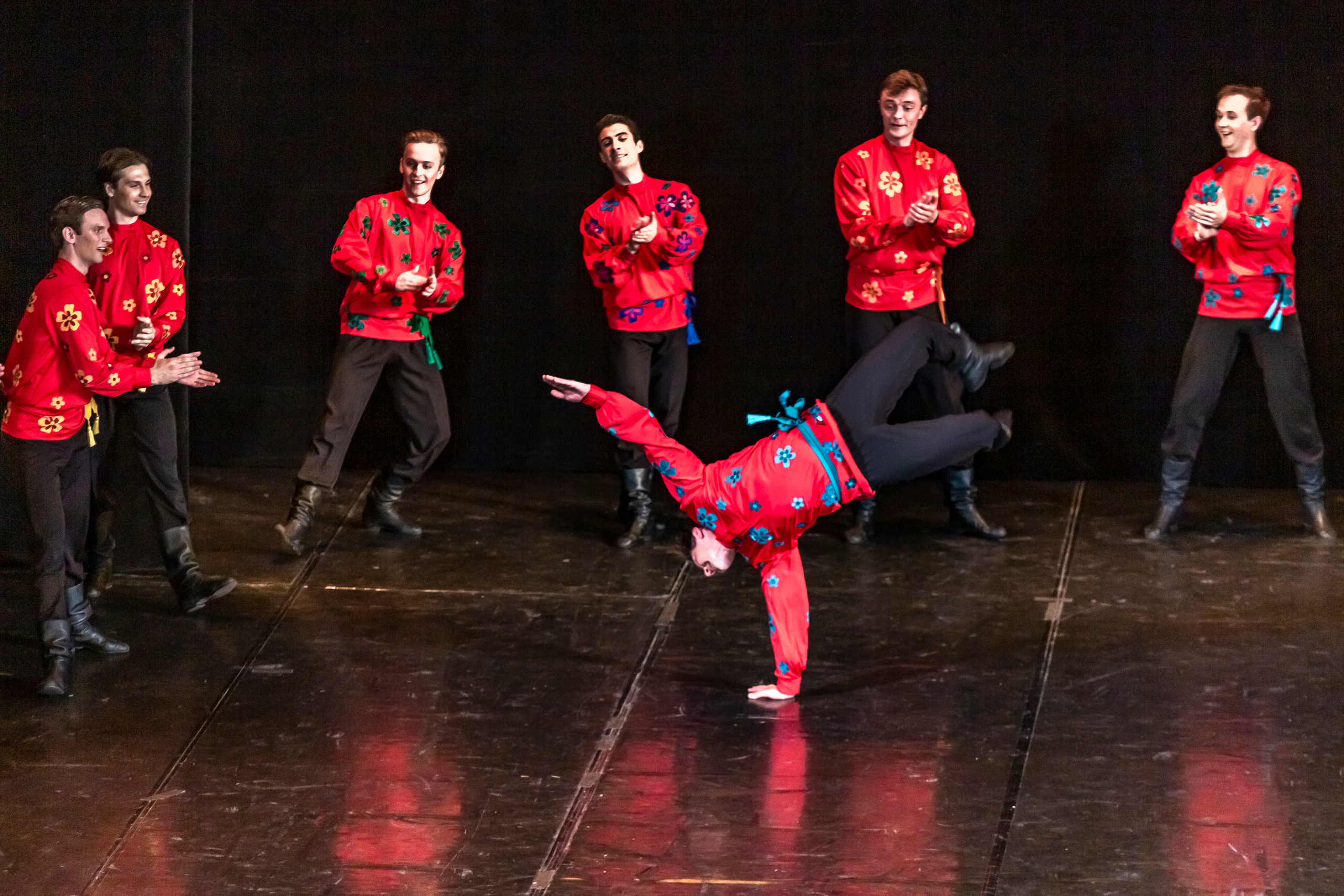 Государственный хореографический ансамбль «БЕРЕЗКА» Зимний театр. Фотограф в Сочи Юрий Шептаев